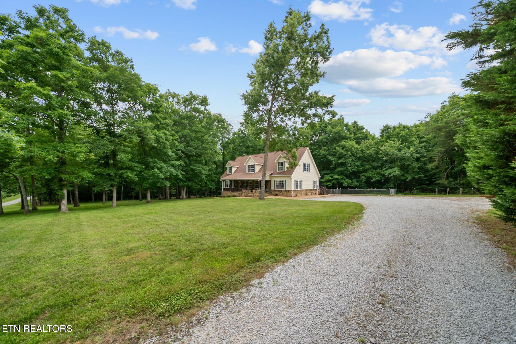 1035 Gray Eagle Drive Crossville TN 38572