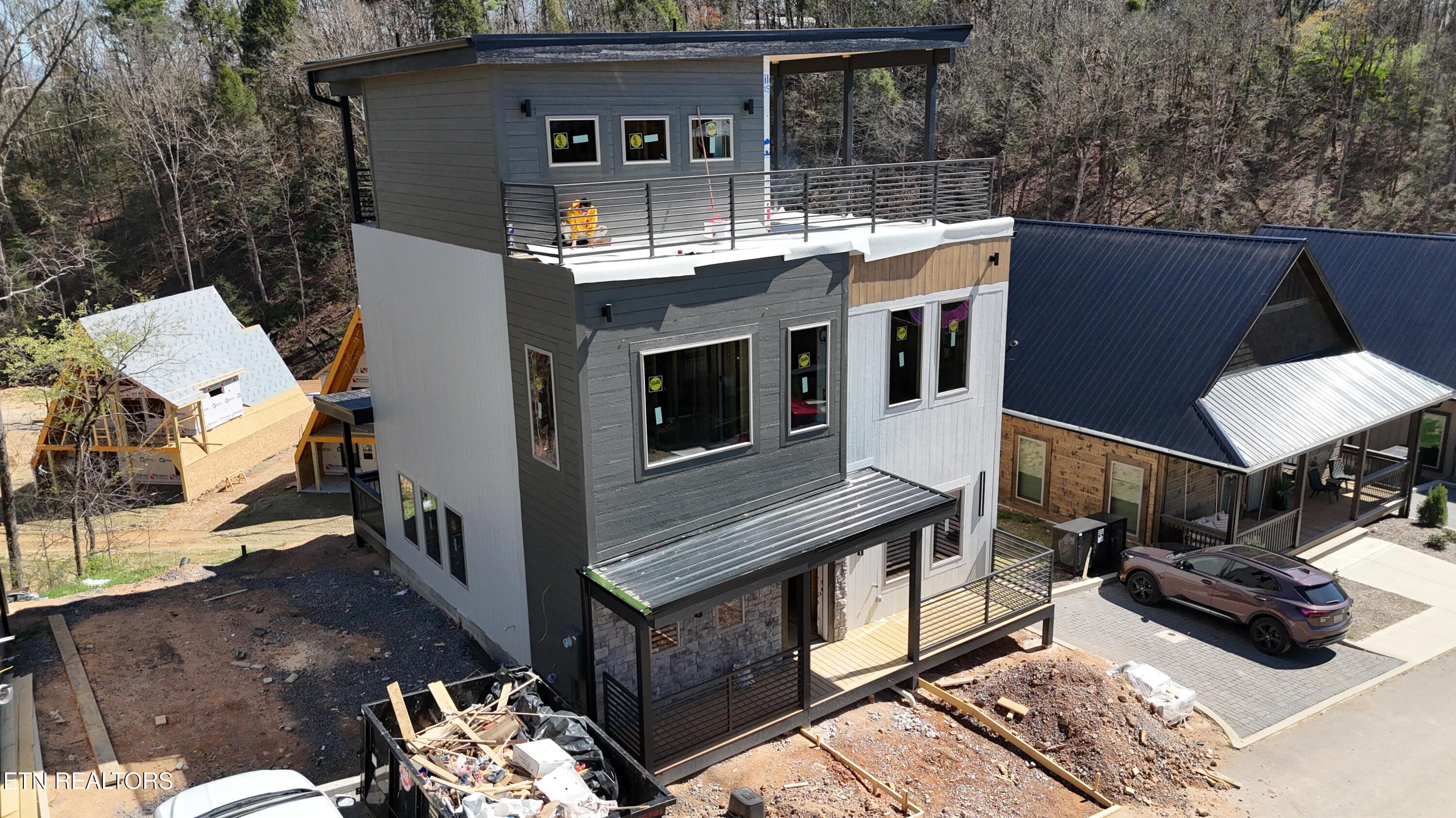 589 Warbonnet Way Pigeon Forge TN 37863