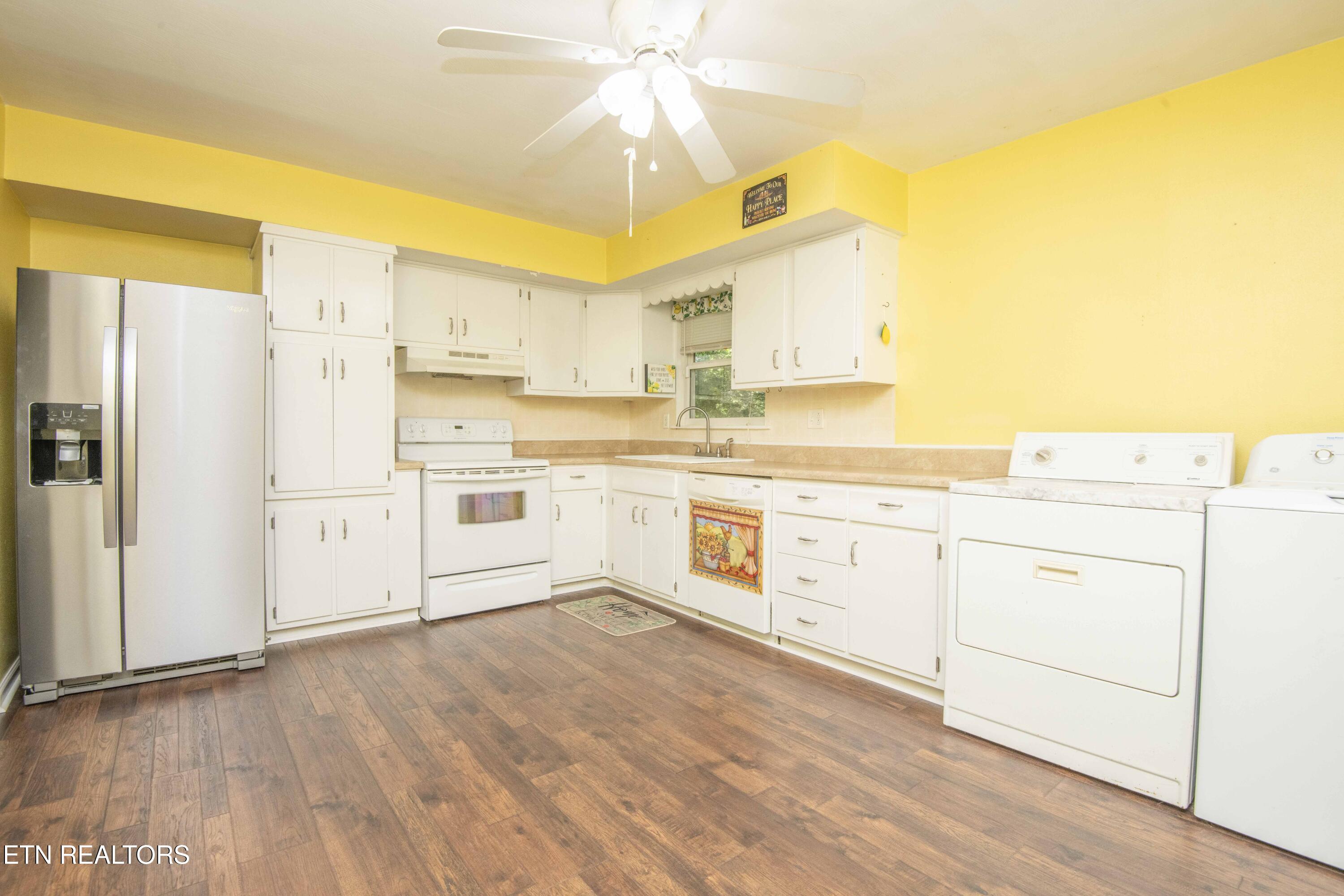 136 Mimosa Avenue Rockwood TN 37854