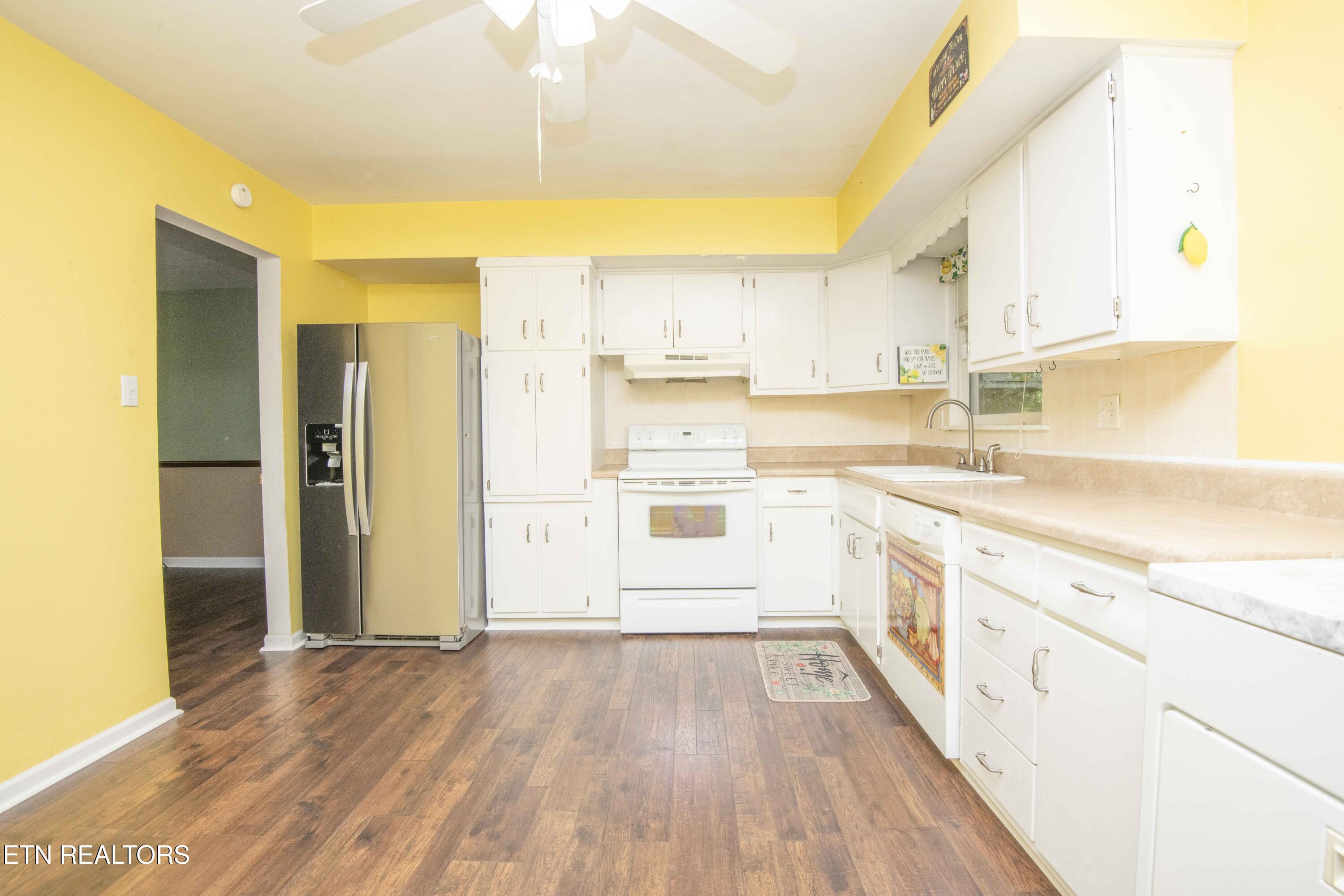 136 Mimosa Avenue Rockwood TN 37854