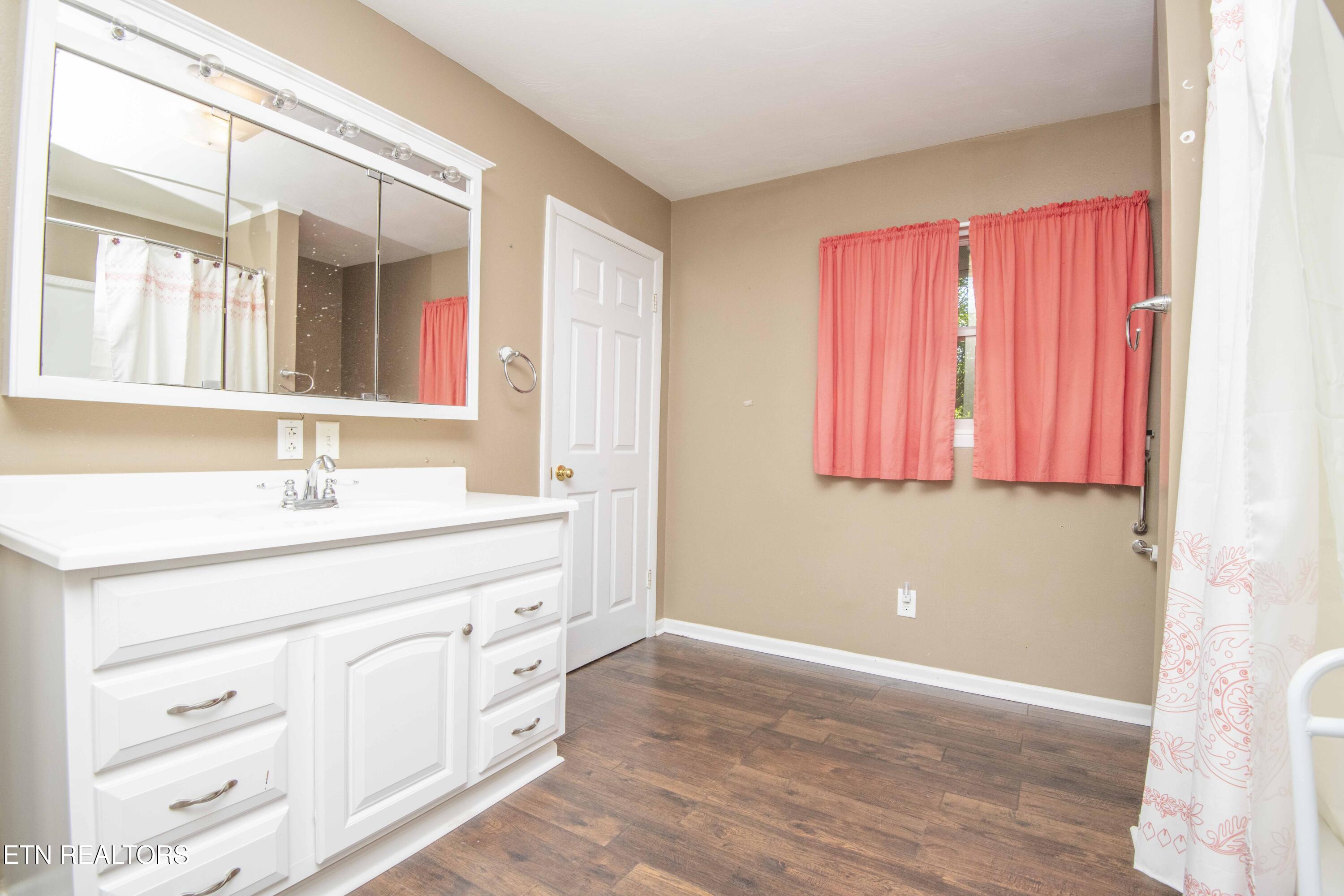 136 Mimosa Avenue Rockwood TN 37854