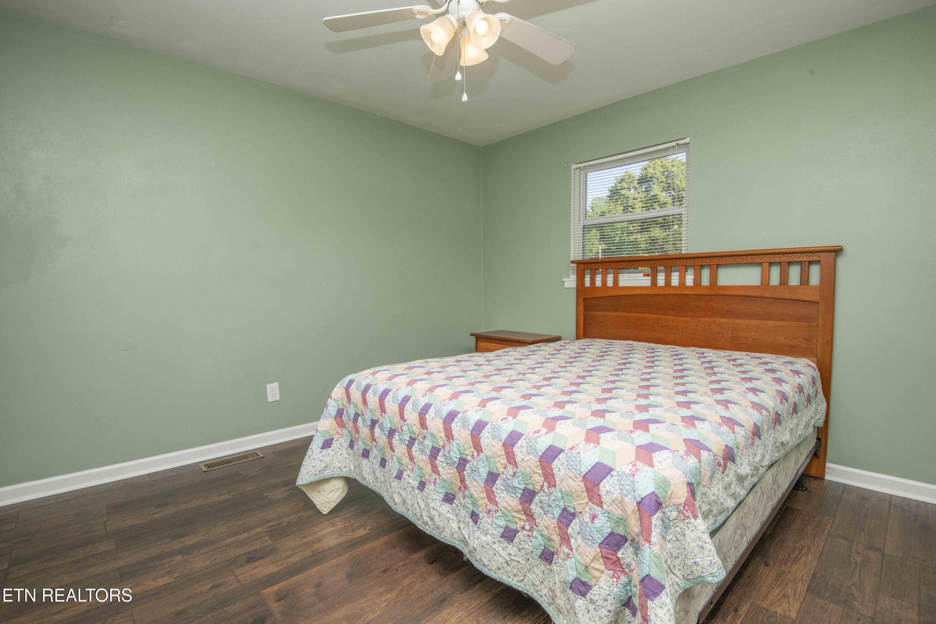 136 Mimosa Avenue Rockwood TN 37854