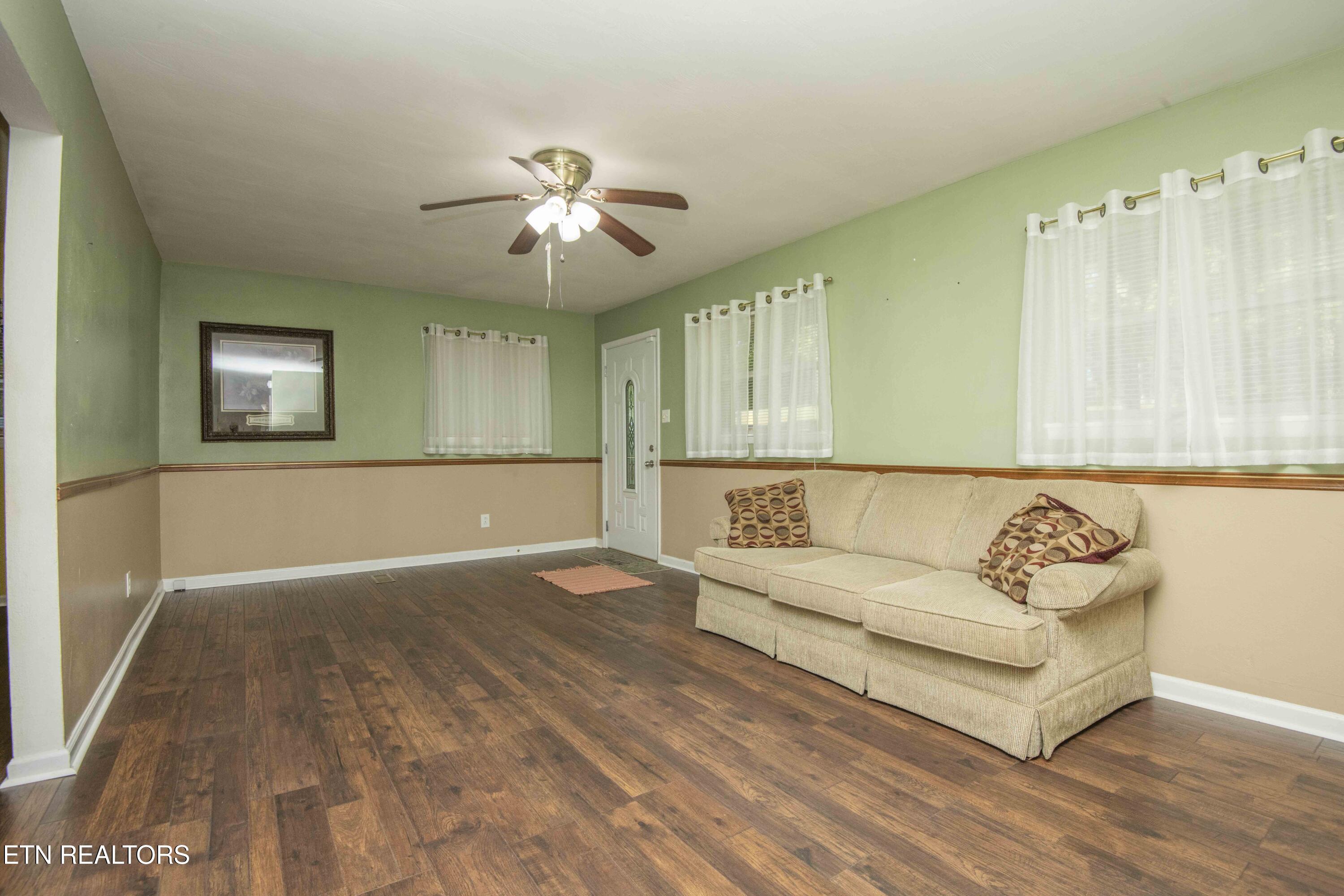 136 Mimosa Avenue Rockwood TN 37854