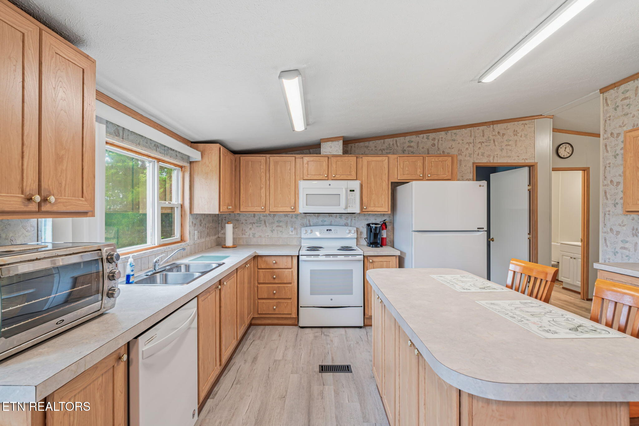 598 Abels Valley Road Rockwood TN 37854
