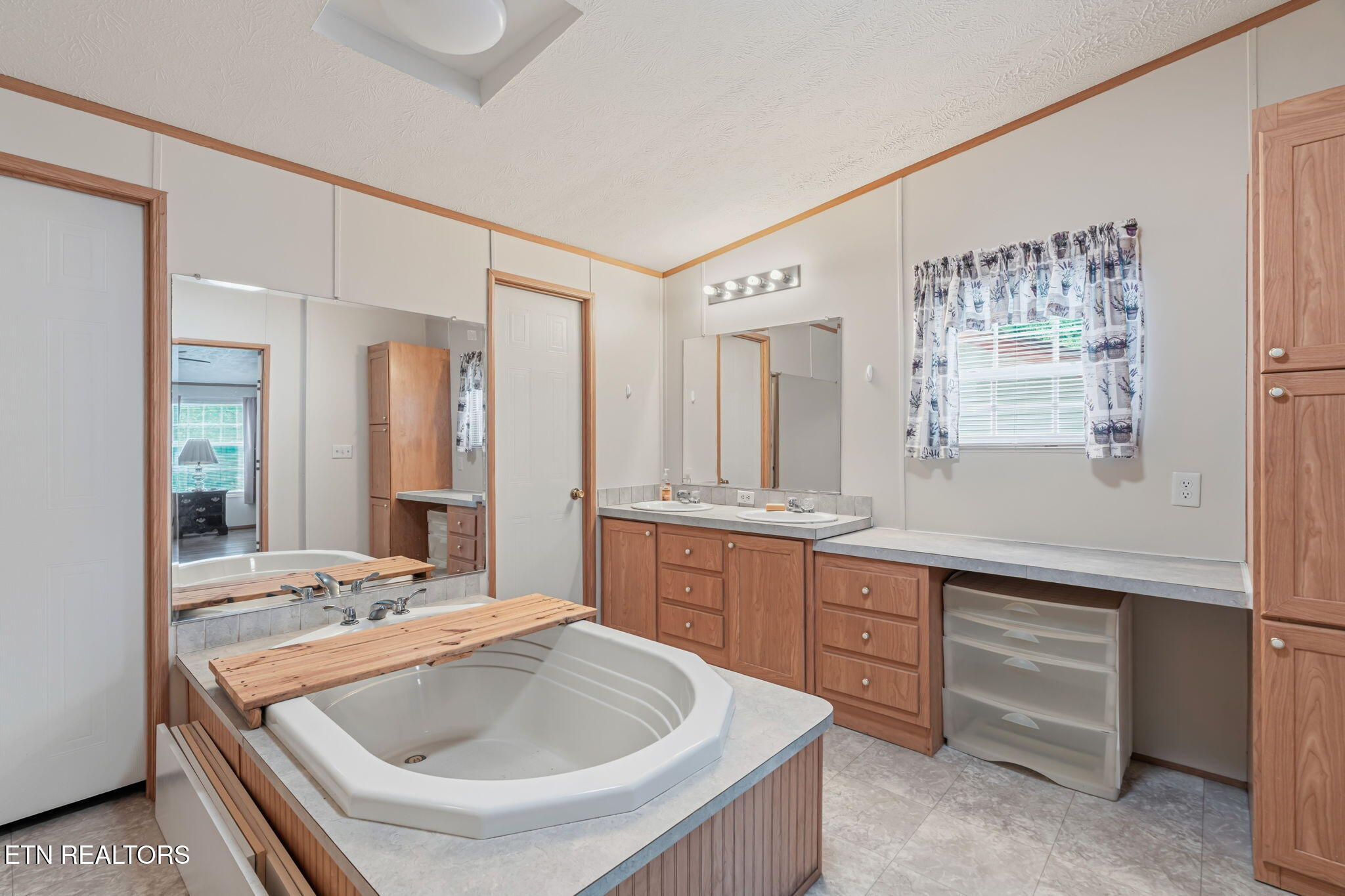 598 Abels Valley Road Rockwood TN 37854