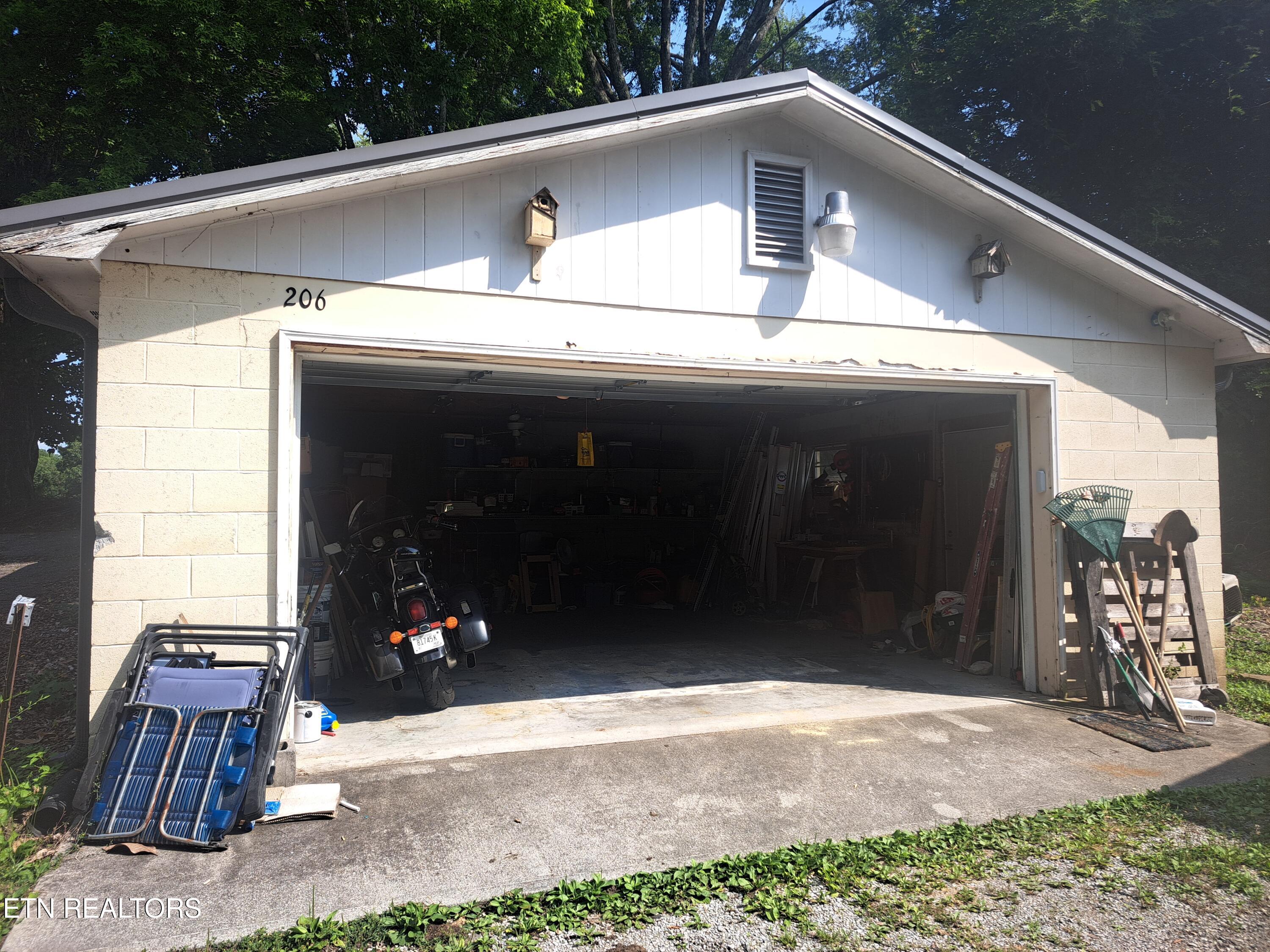 206 Lakeshire Drive Spring City TN 37381