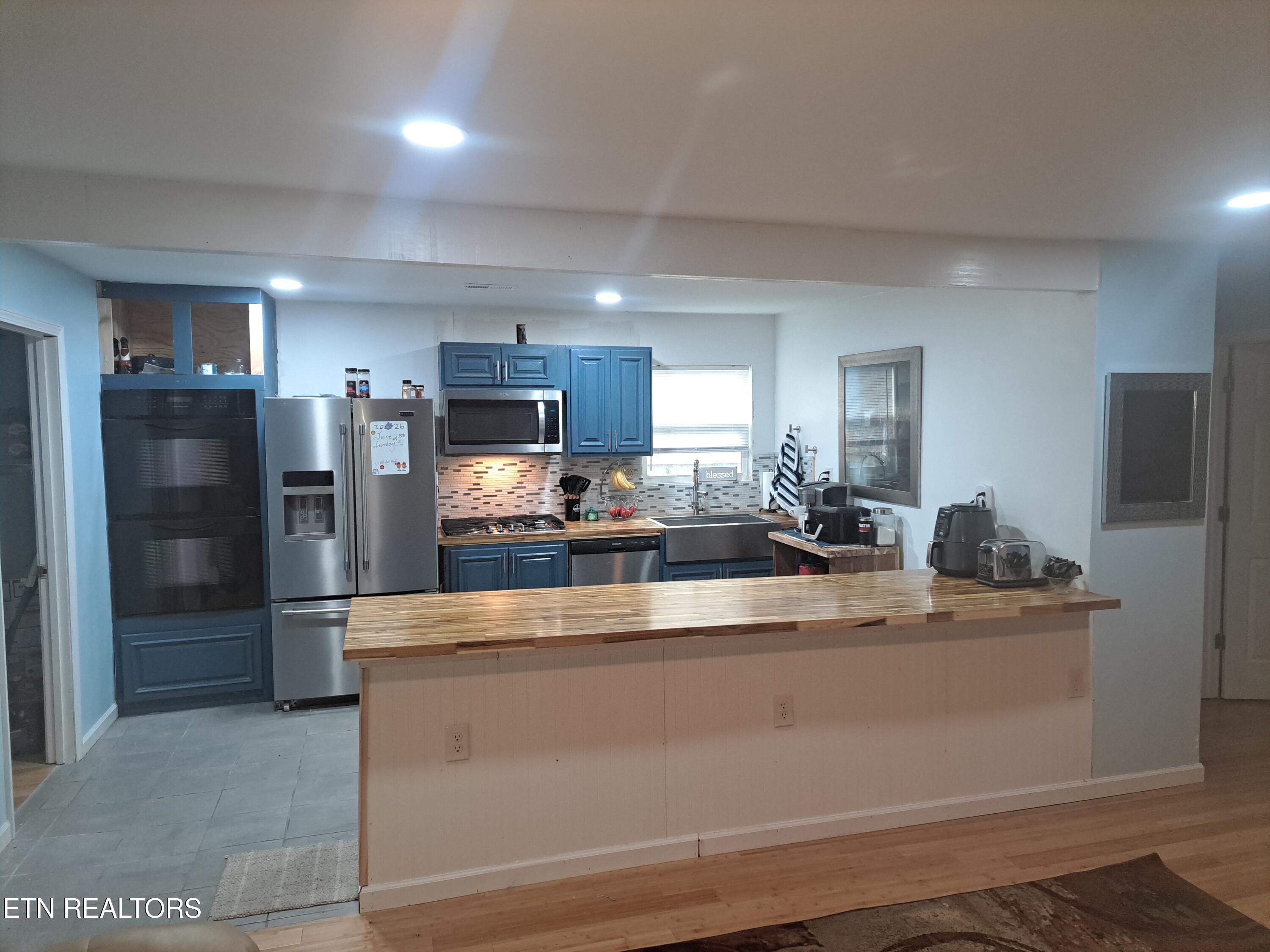 206 Lakeshire Drive Spring City TN 37381