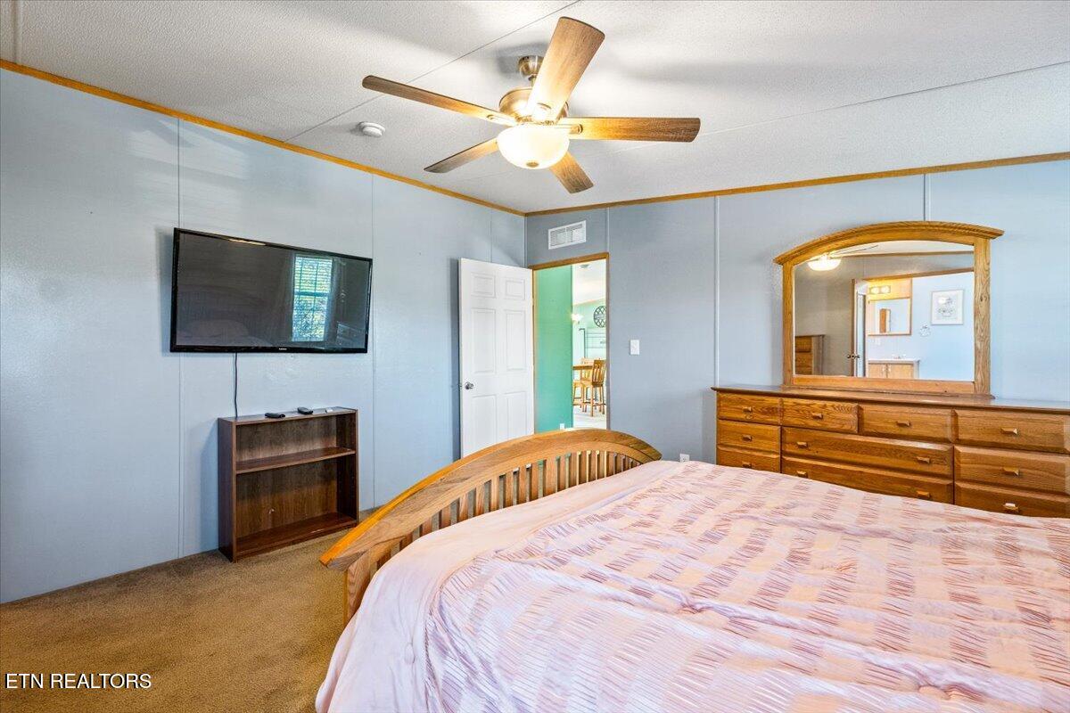 114 Myrtle Vinsant Lane Jacksboro TN 37757