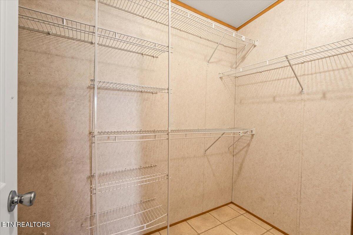 114 Myrtle Vinsant Lane Jacksboro TN 37757