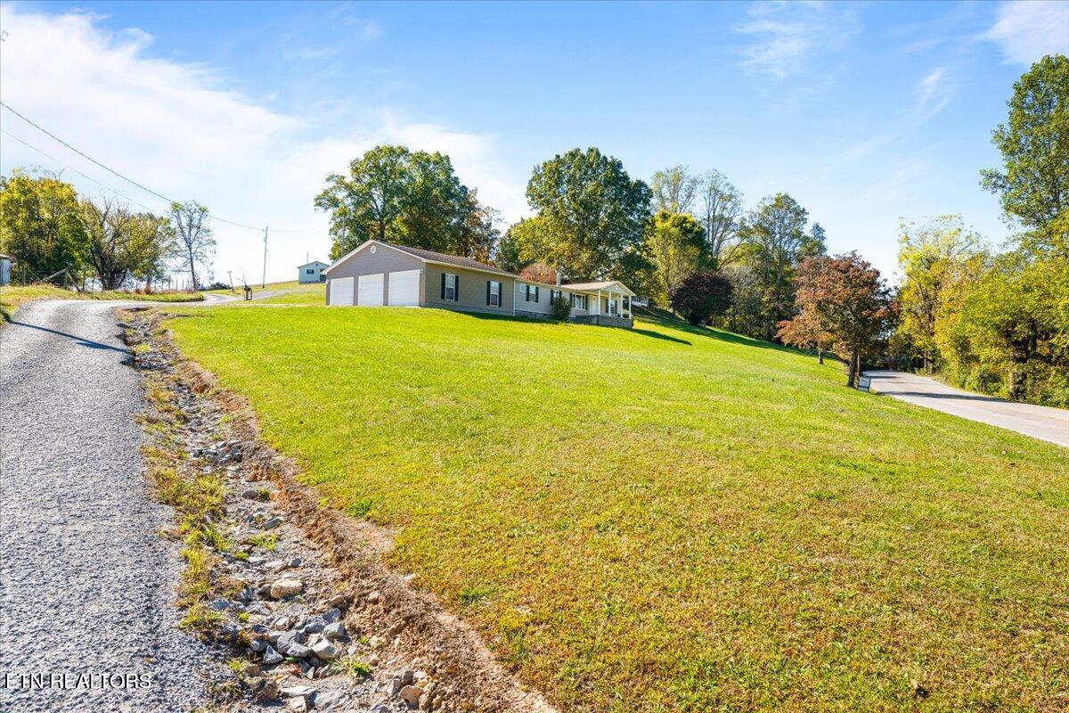 114 Myrtle Vinsant Lane Jacksboro TN 37757