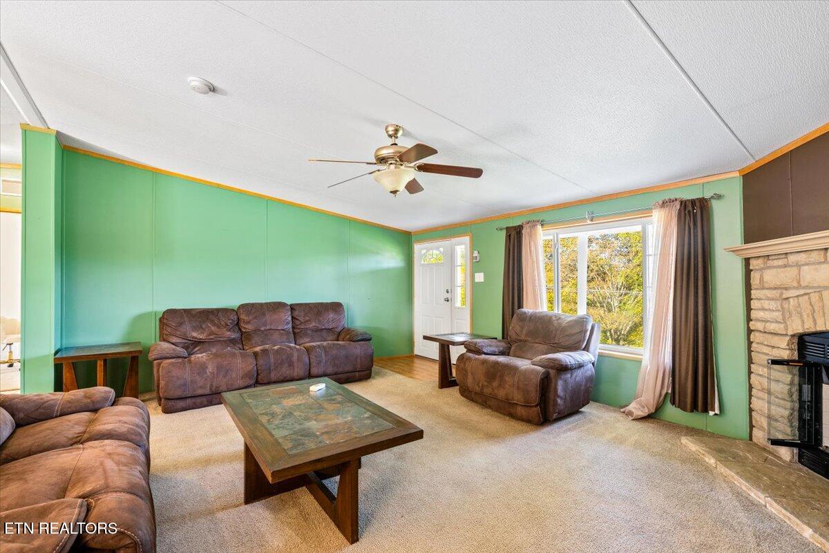 114 Myrtle Vinsant Lane Jacksboro TN 37757