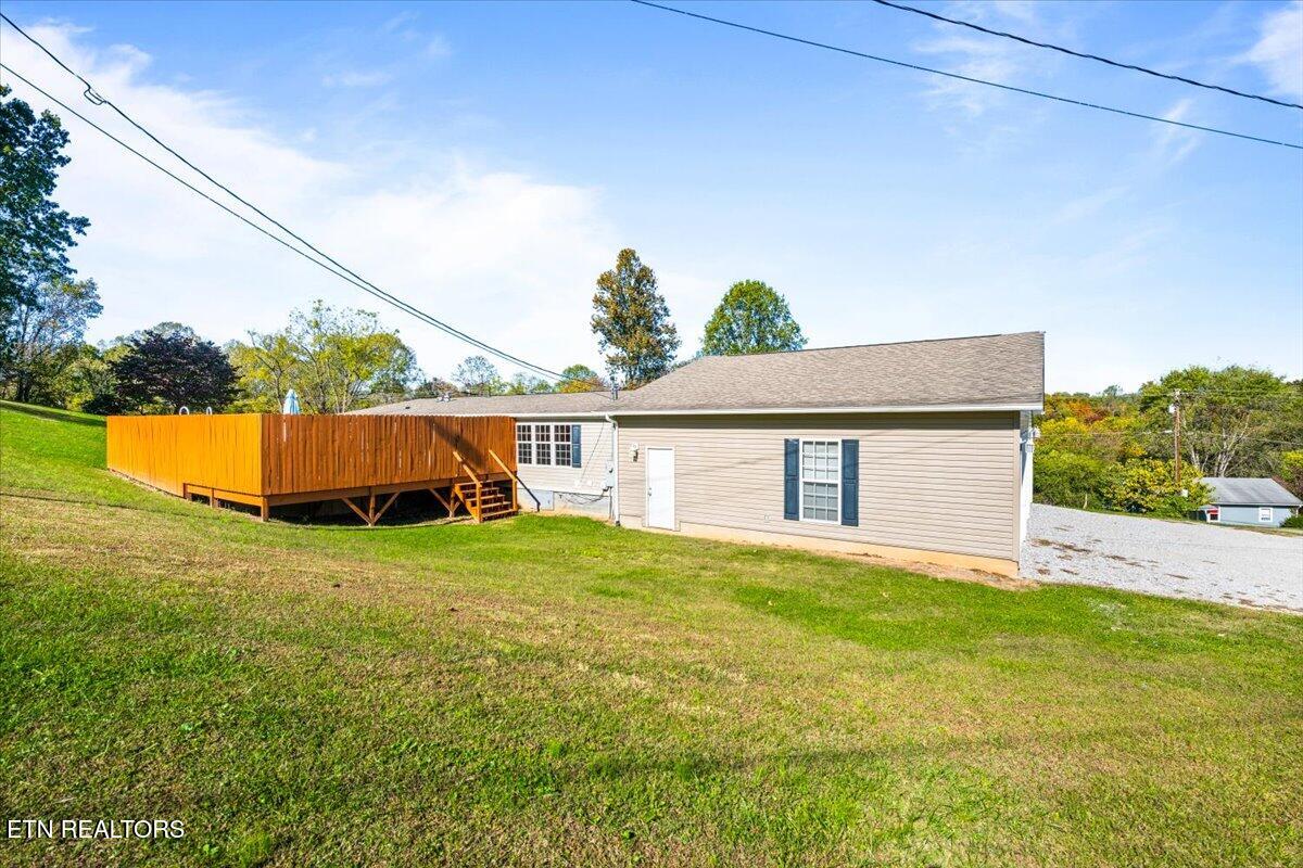 114 Myrtle Vinsant Lane Jacksboro TN 37757