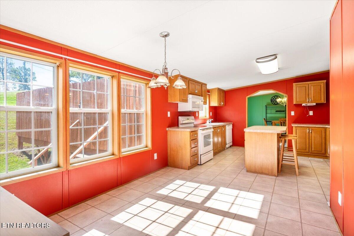 114 Myrtle Vinsant Lane Jacksboro TN 37757