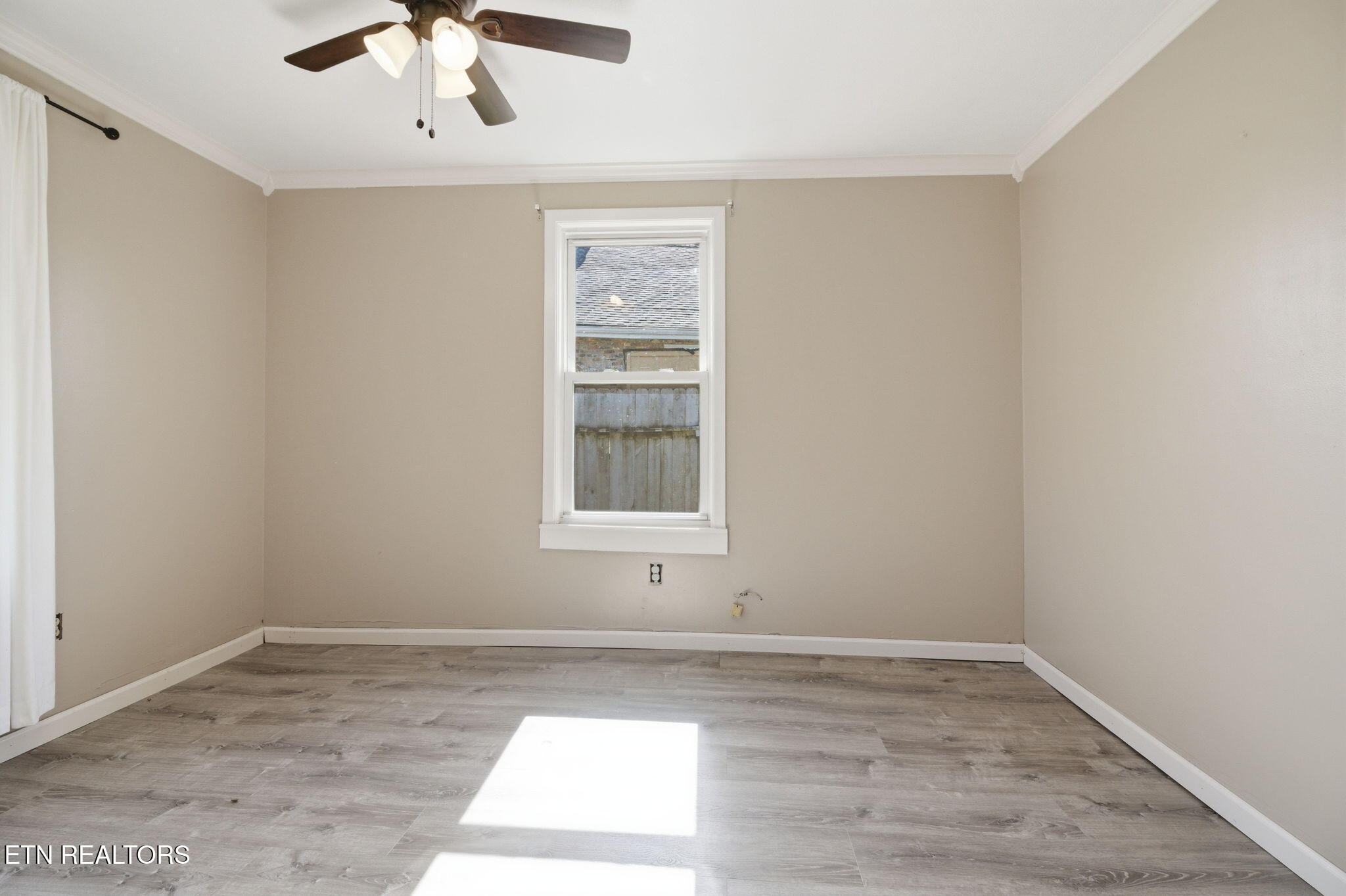 335 S Fowler Street Clinton TN 37716