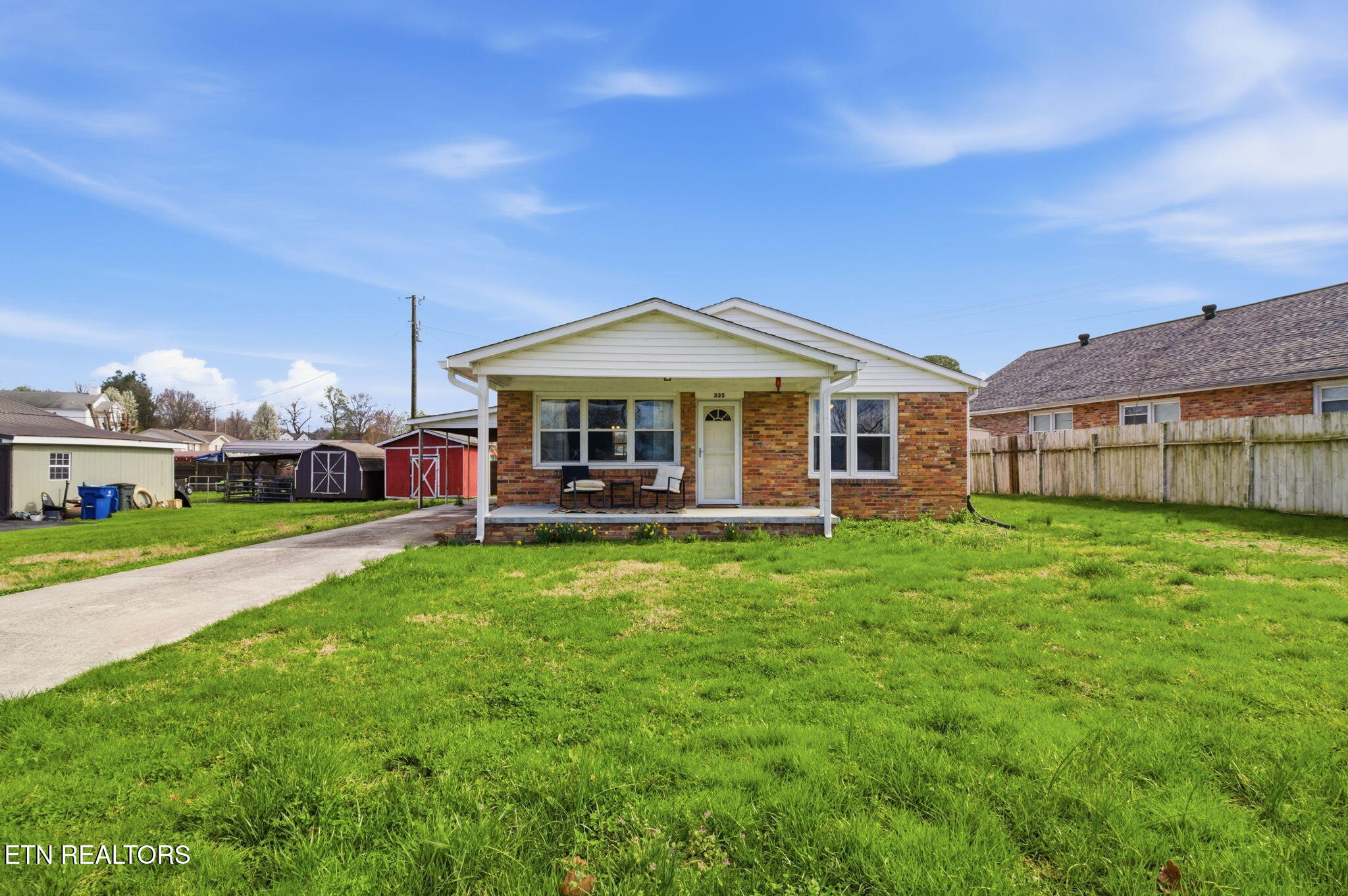 335 S Fowler Street Clinton TN 37716