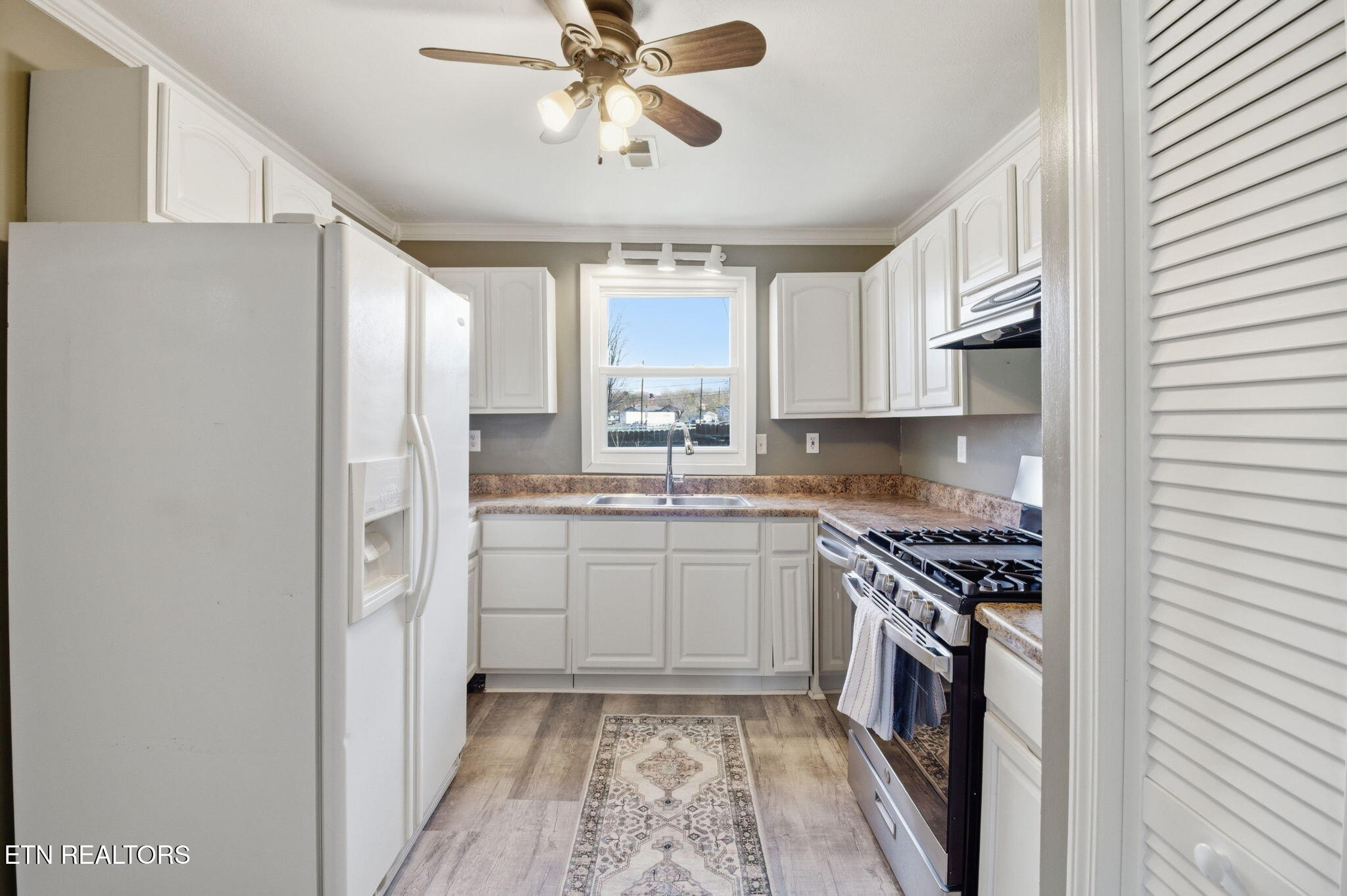 335 S Fowler Street Clinton TN 37716