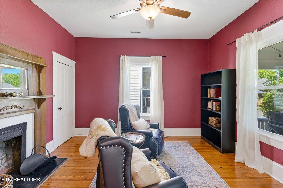 207 E Oak Hill Avenue Knoxville TN 37917