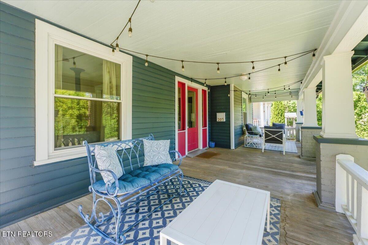 207 E Oak Hill Avenue Knoxville TN 37917