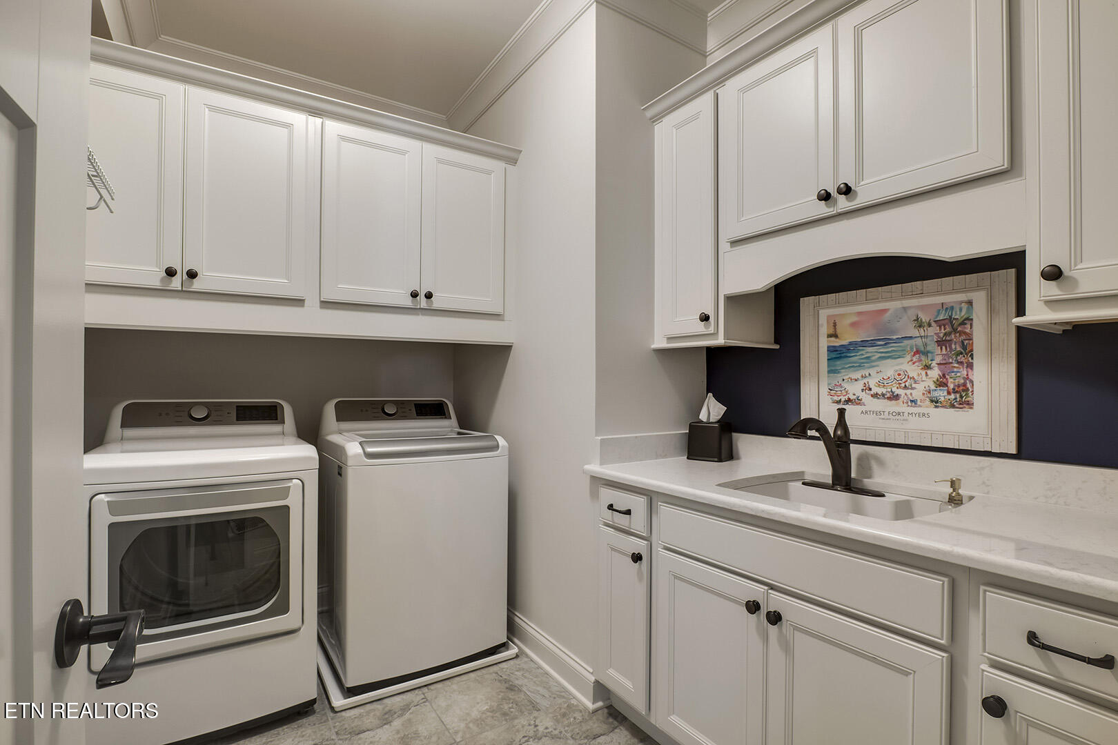 110 E Highlands Circle Lenoir City TN 37772