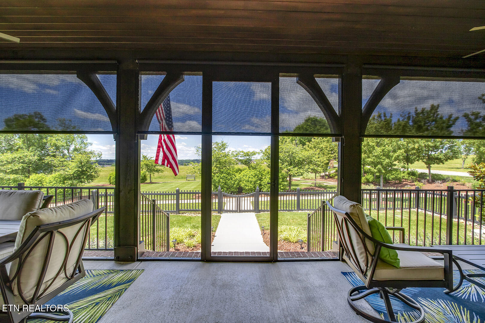 110 E Highlands Circle Lenoir City TN 37772