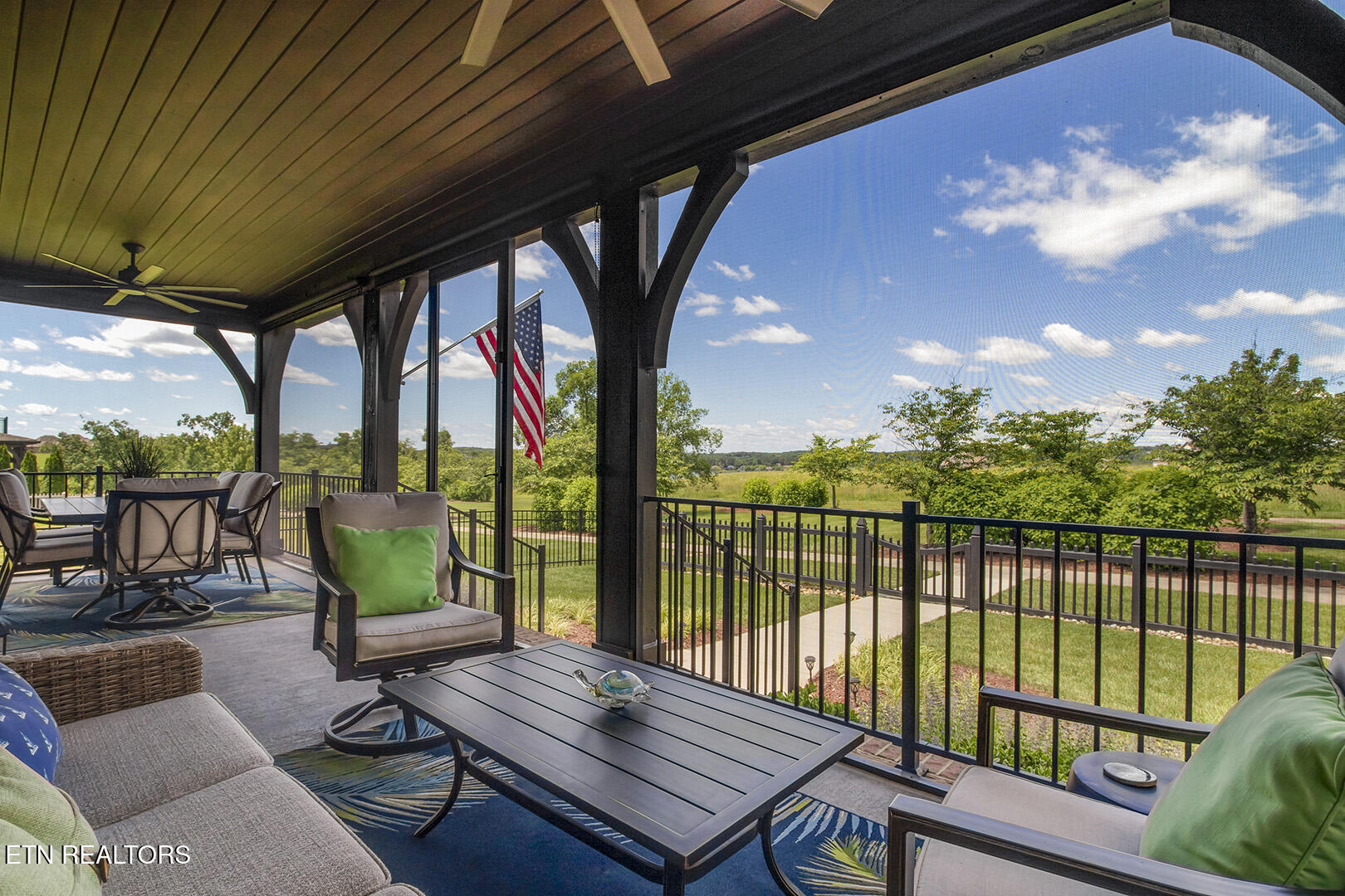 110 E Highlands Circle Lenoir City TN 37772