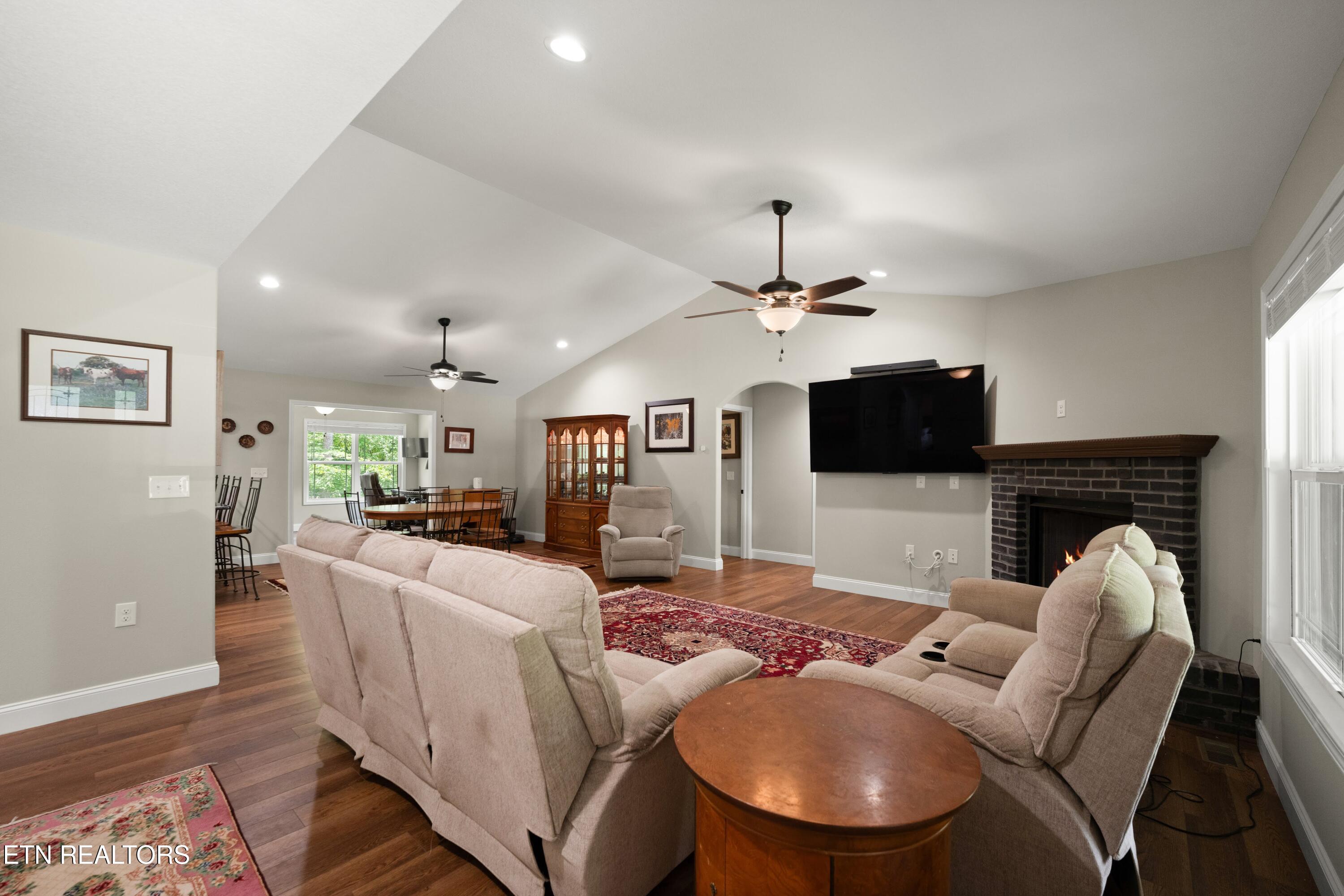 678 Saint George Drive Crossville TN 38558