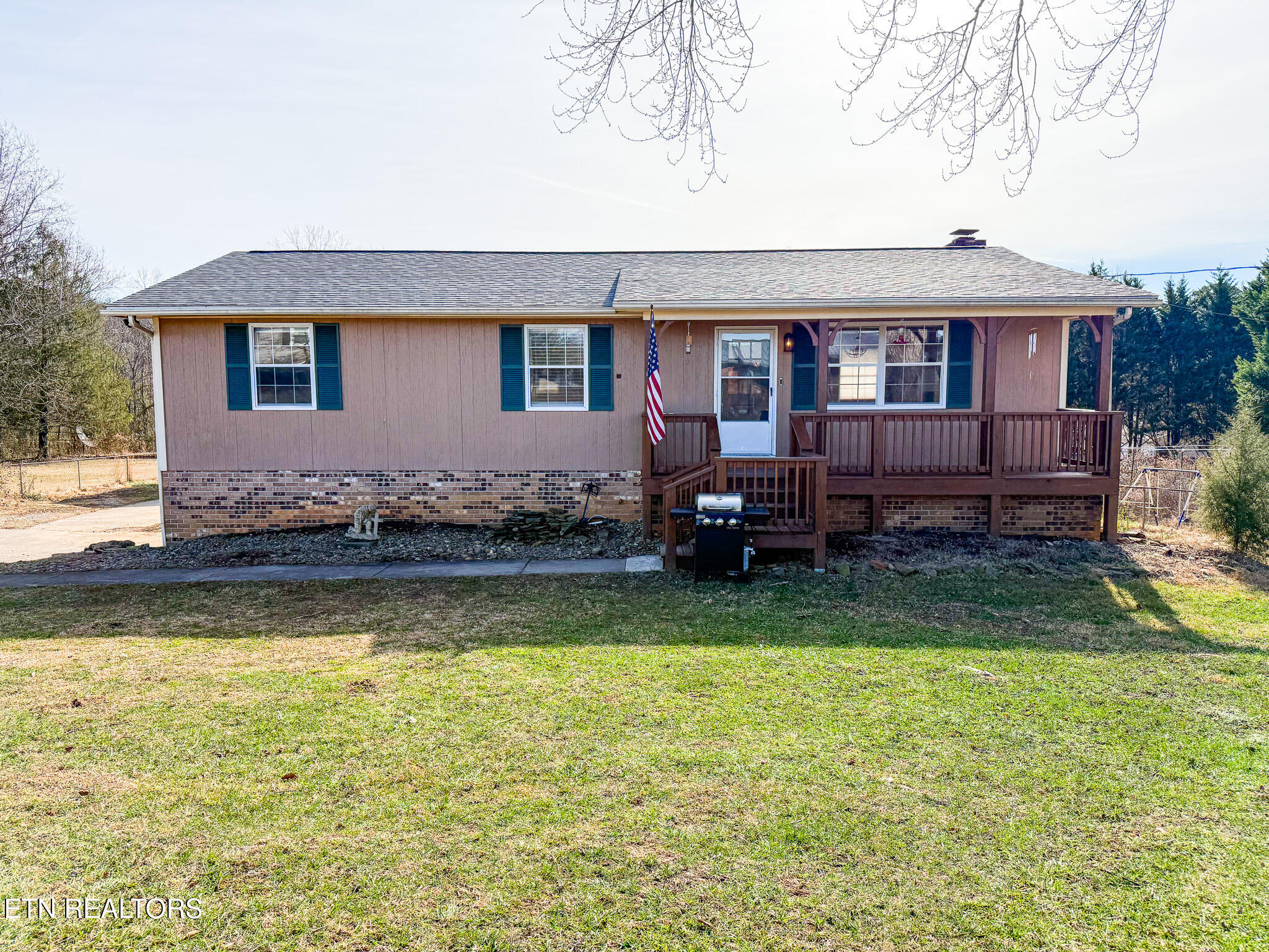 2109 Colonial Circle Maryville TN 37803