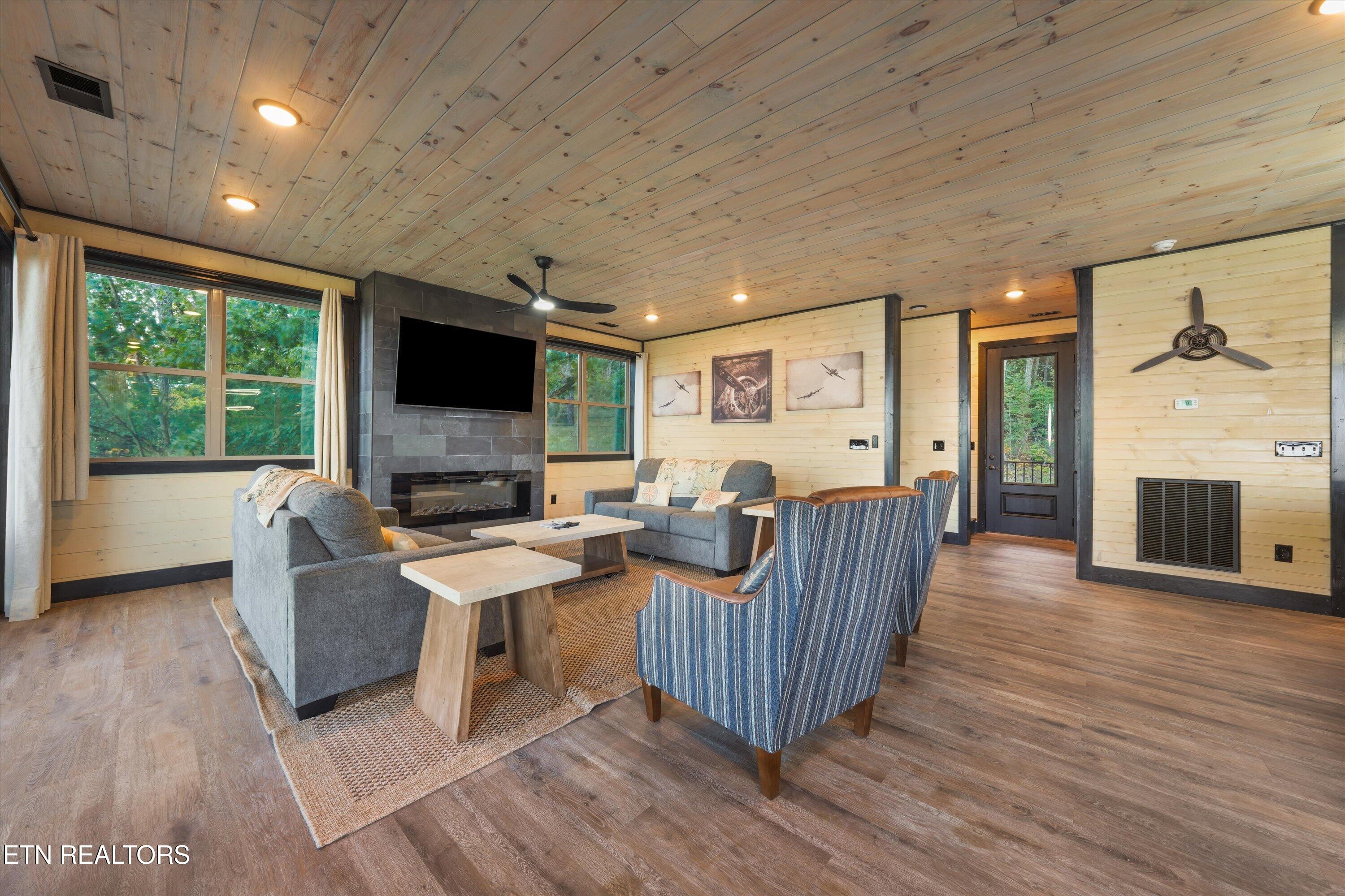 3297 Duncan Springs Road Sevierville TN 37876