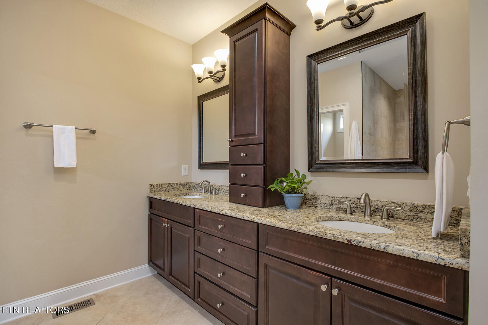154 Song Sparrow Lane Vonore TN 37885