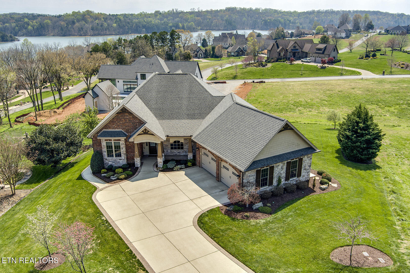 154 Song Sparrow Lane Vonore TN 37885