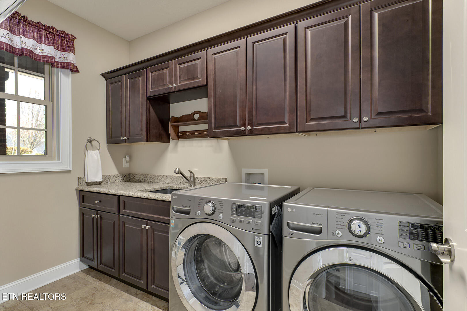 154 Song Sparrow Lane Vonore TN 37885