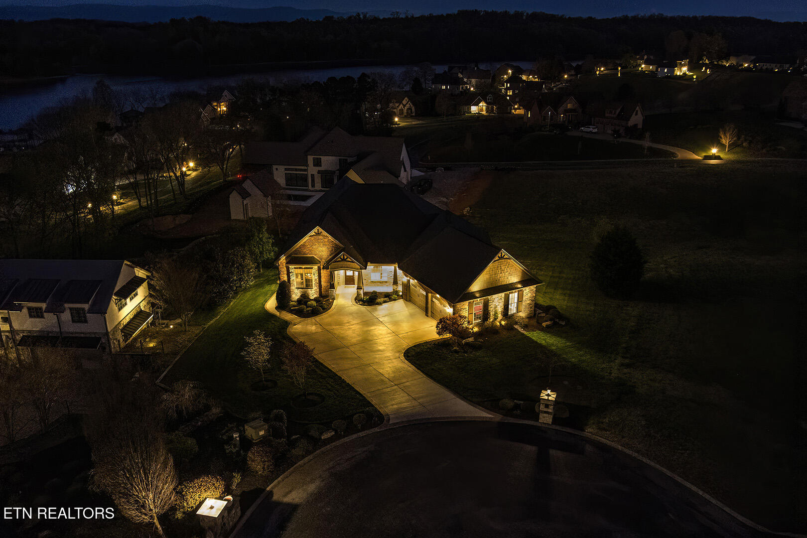 154 Song Sparrow Lane Vonore TN 37885