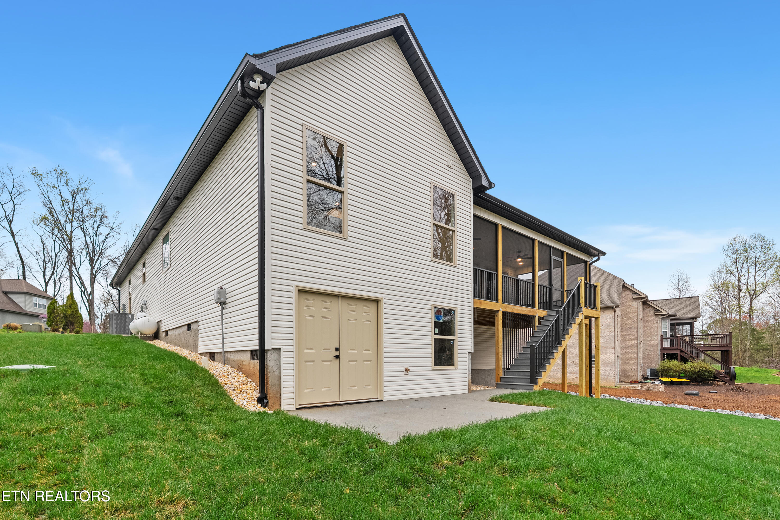 252 Mialaquo Circle Loudon TN 37774