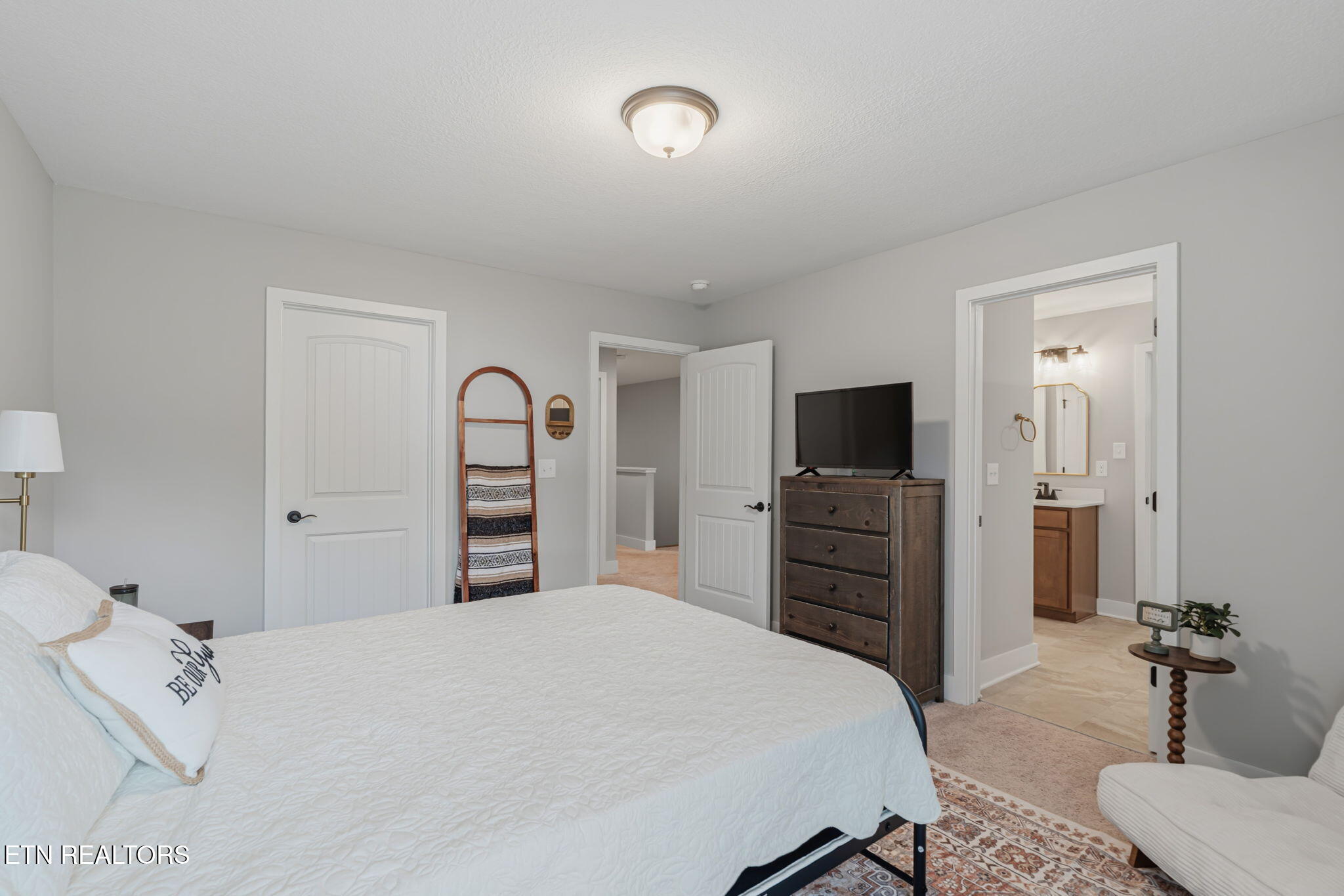 211 Queenberry Street Oak Ridge TN 37830
