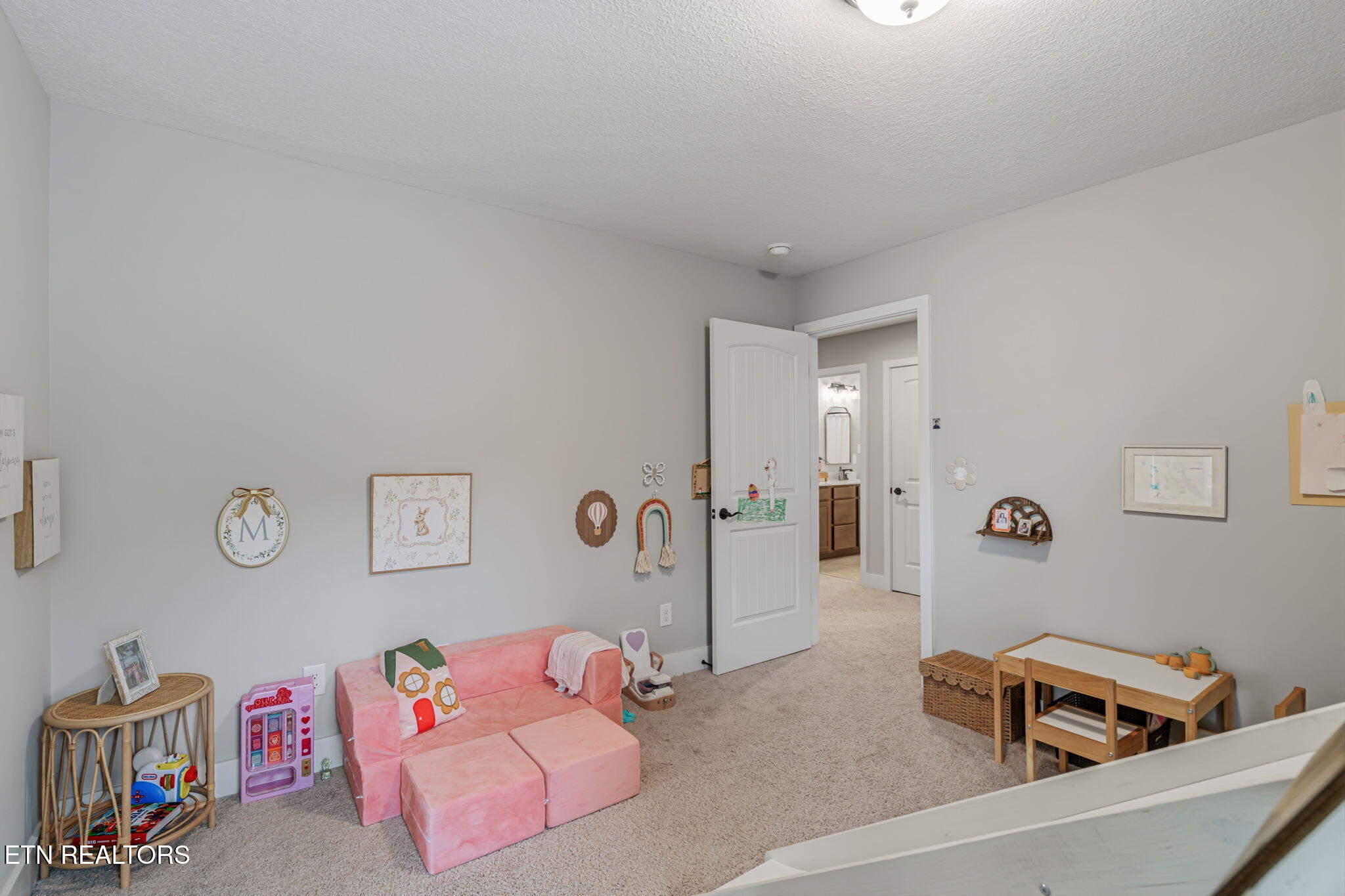 211 Queenberry Street Oak Ridge TN 37830