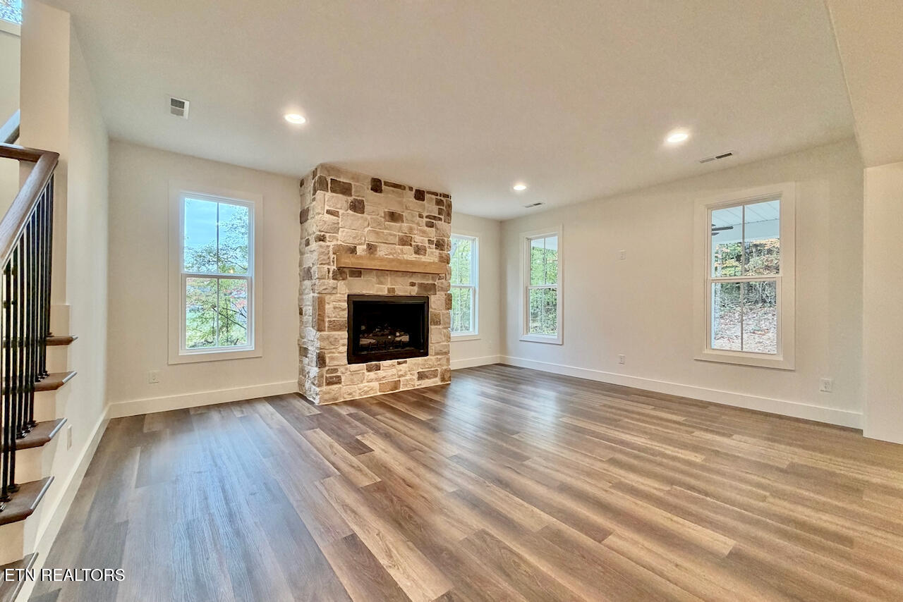 1765 Spring Oak Lane Knoxville TN 37922