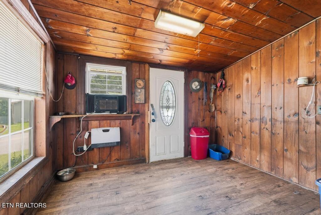 215 E Adams Street Crossville TN 38555