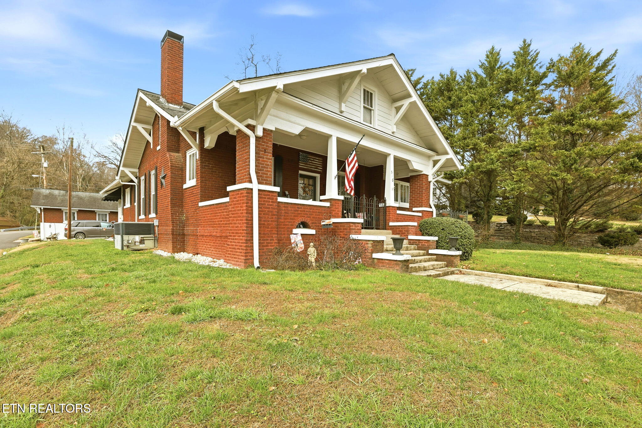 518 N Main Street Clinton TN 37716