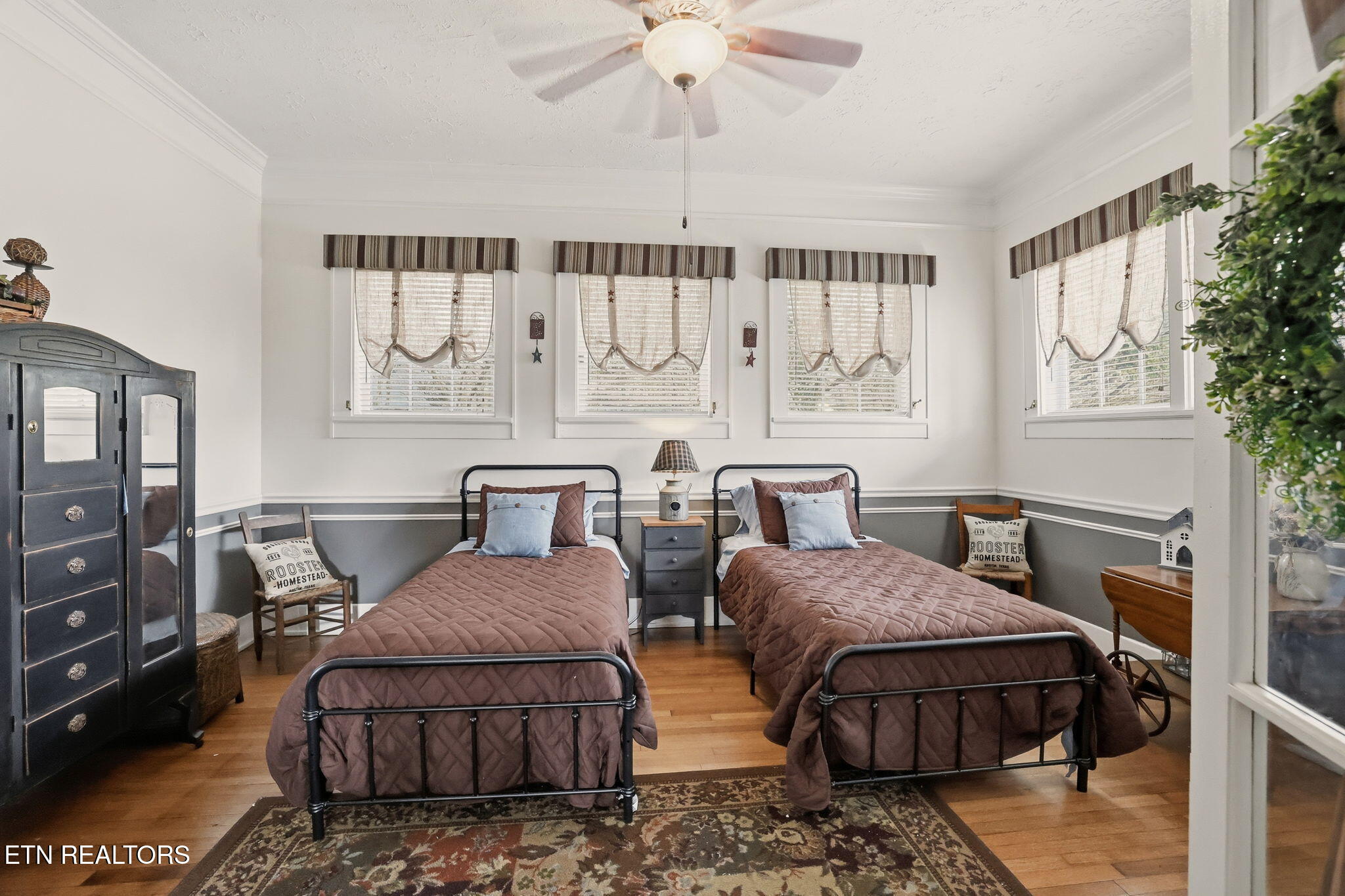 518 N Main Street Clinton TN 37716