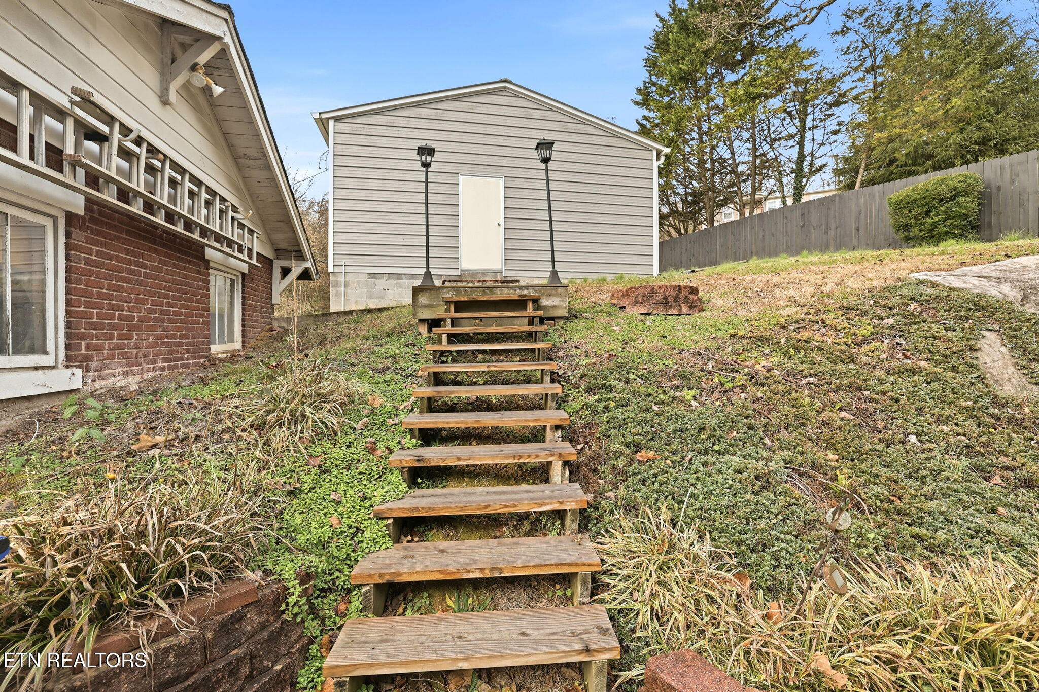 518 N Main Street Clinton TN 37716
