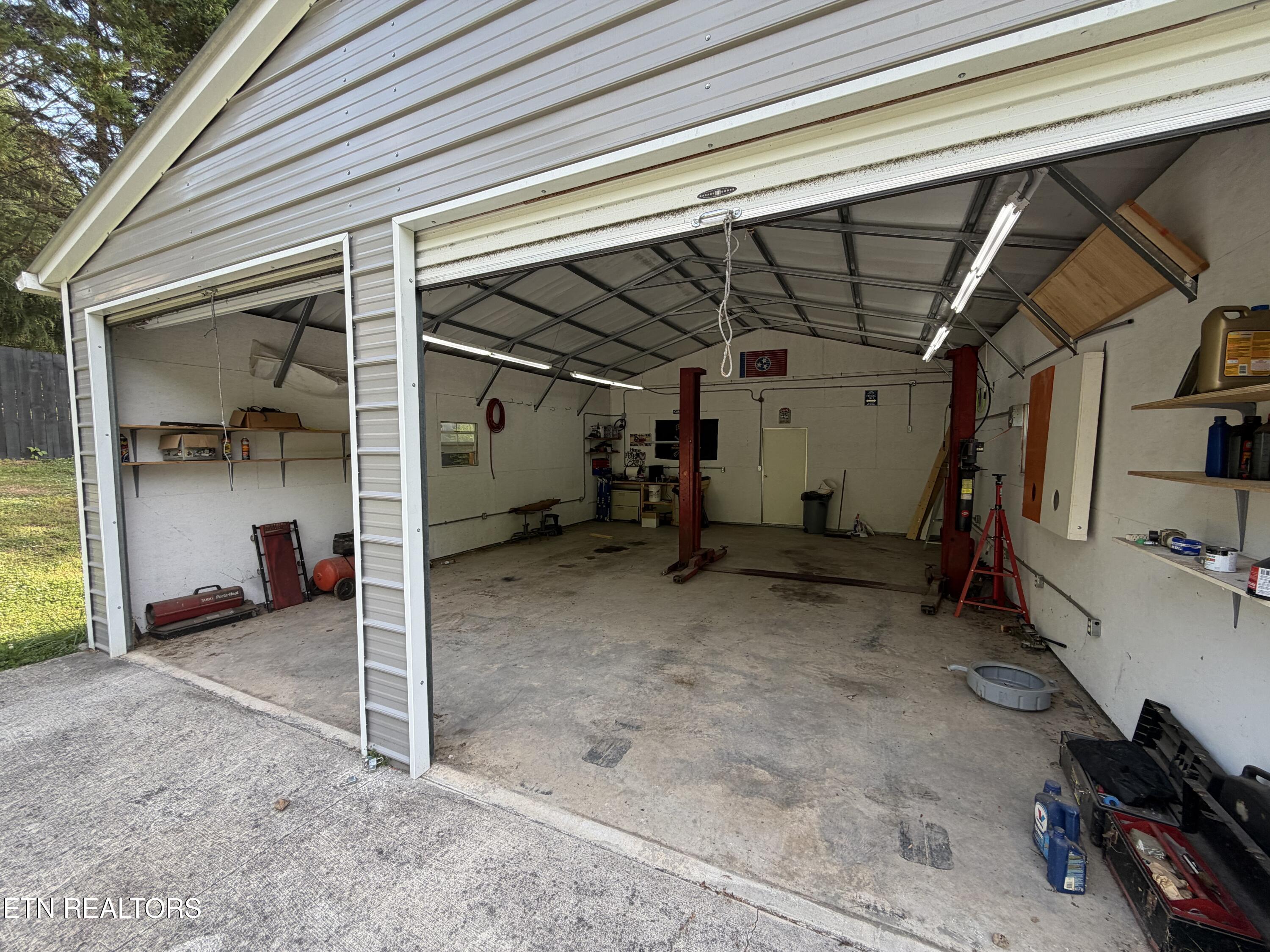 518 N Main Street Clinton TN 37716