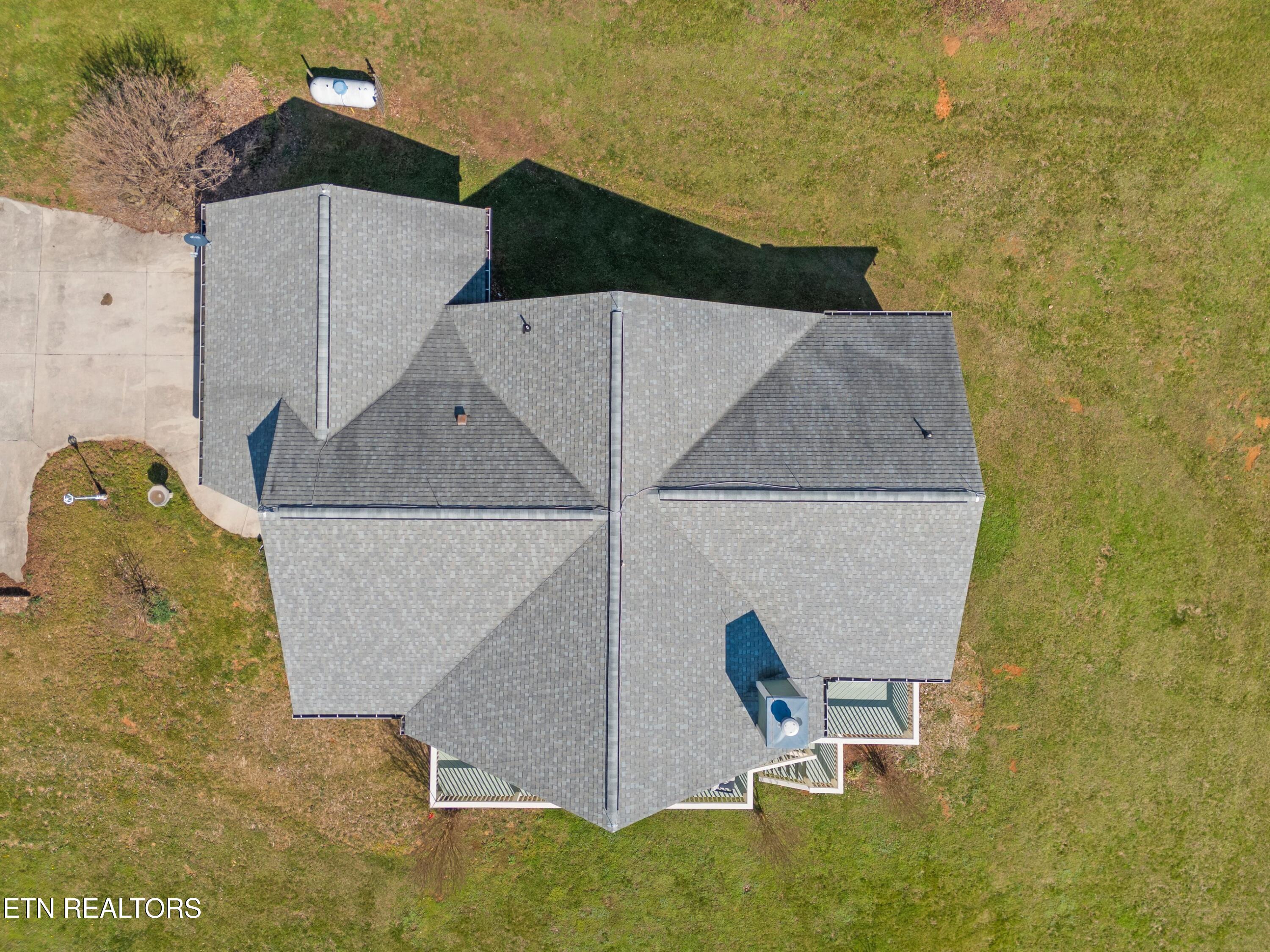 2020 Ranch Road Dandridge TN 37725