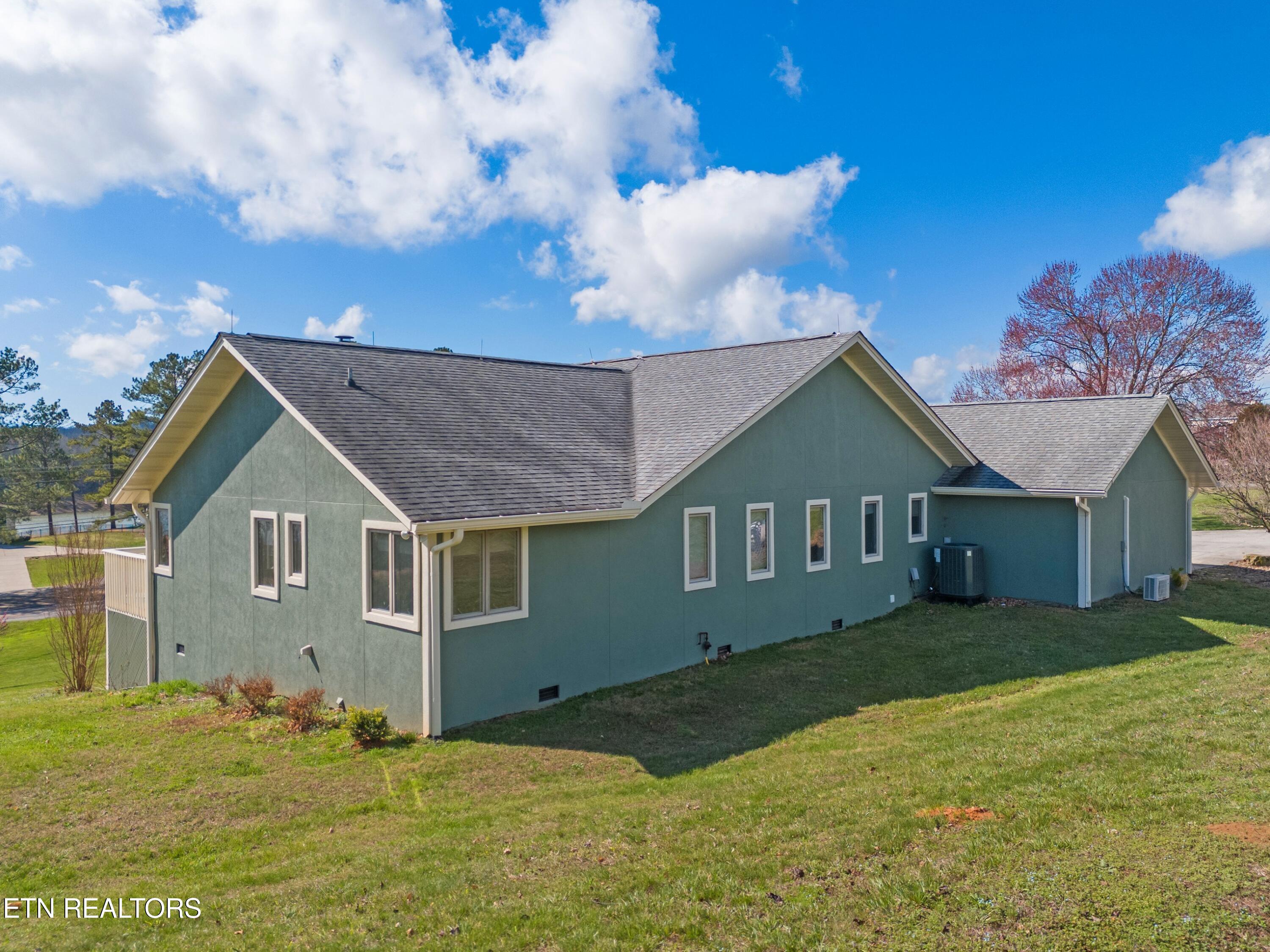2020 Ranch Road Dandridge TN 37725