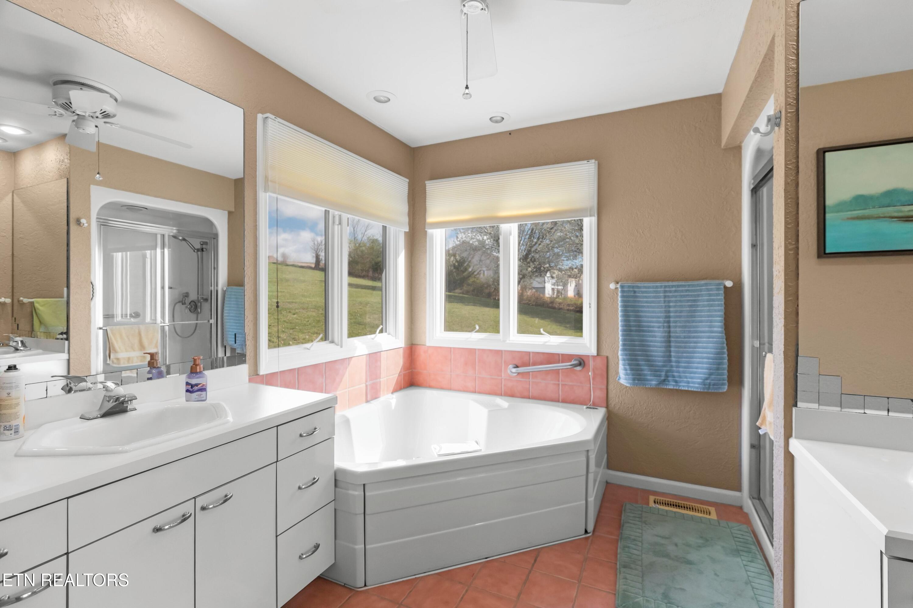 2020 Ranch Road Dandridge TN 37725