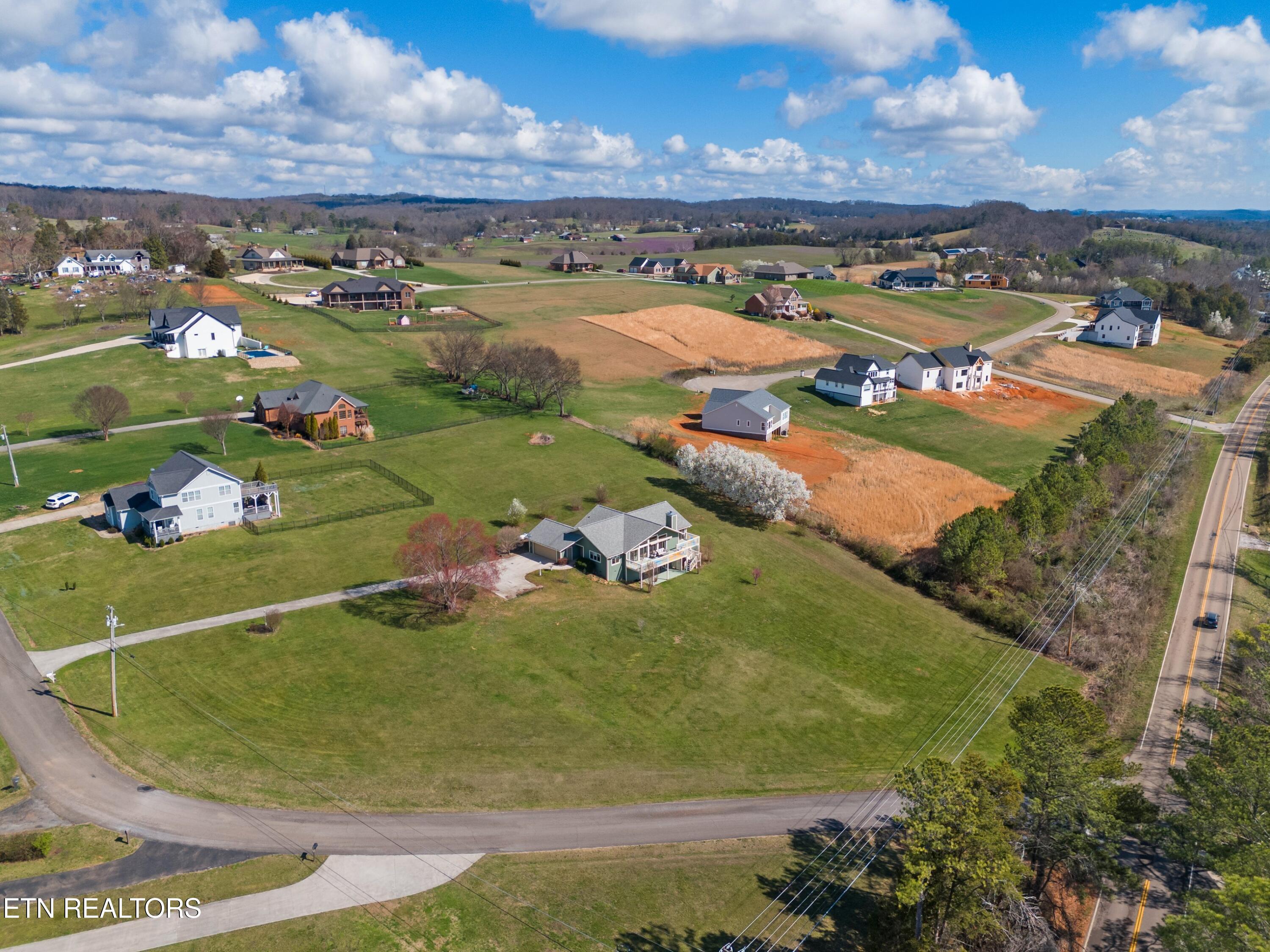 2020 Ranch Road Dandridge TN 37725