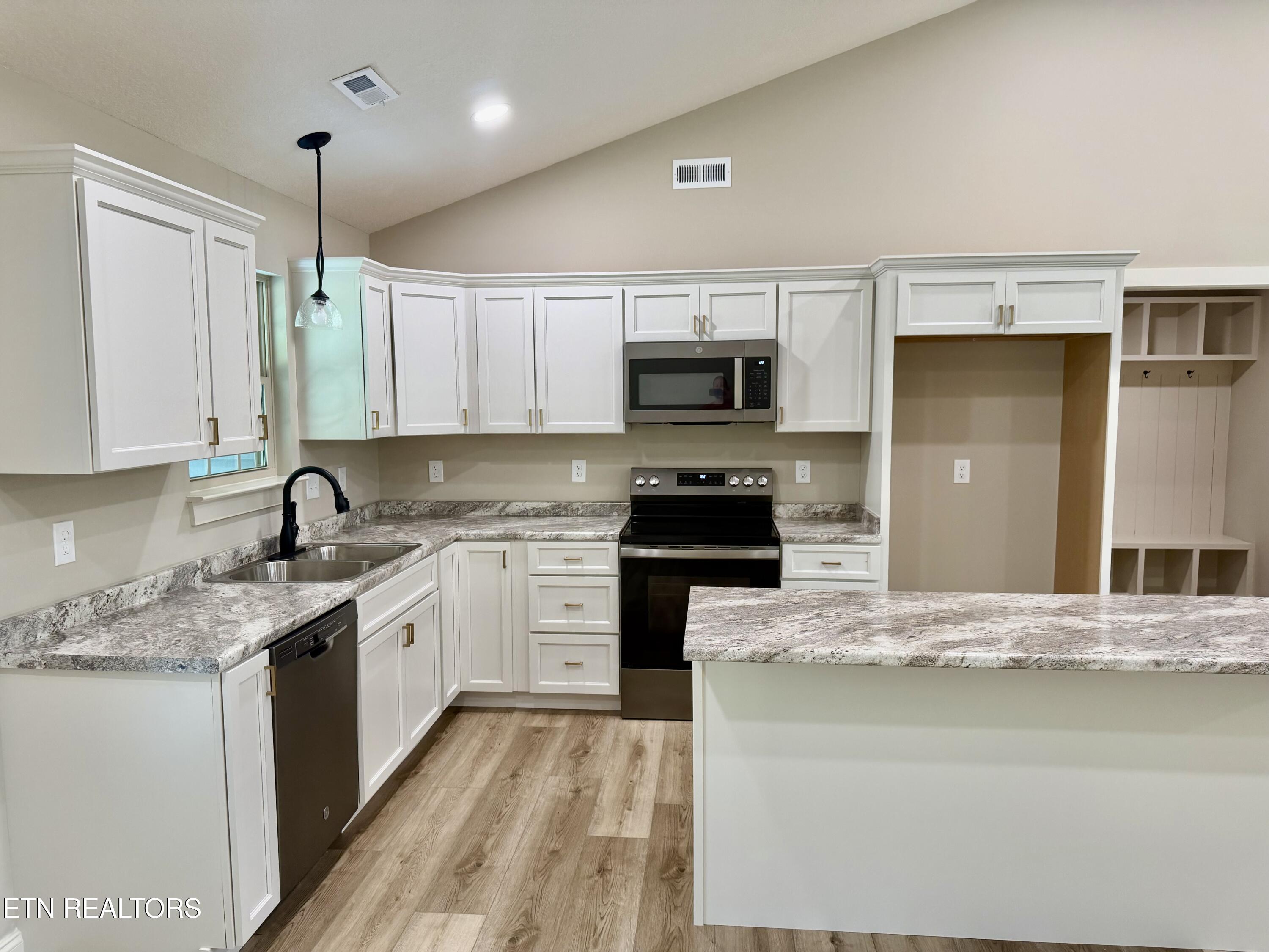 243 County Road 299 Sweetwater TN 37874