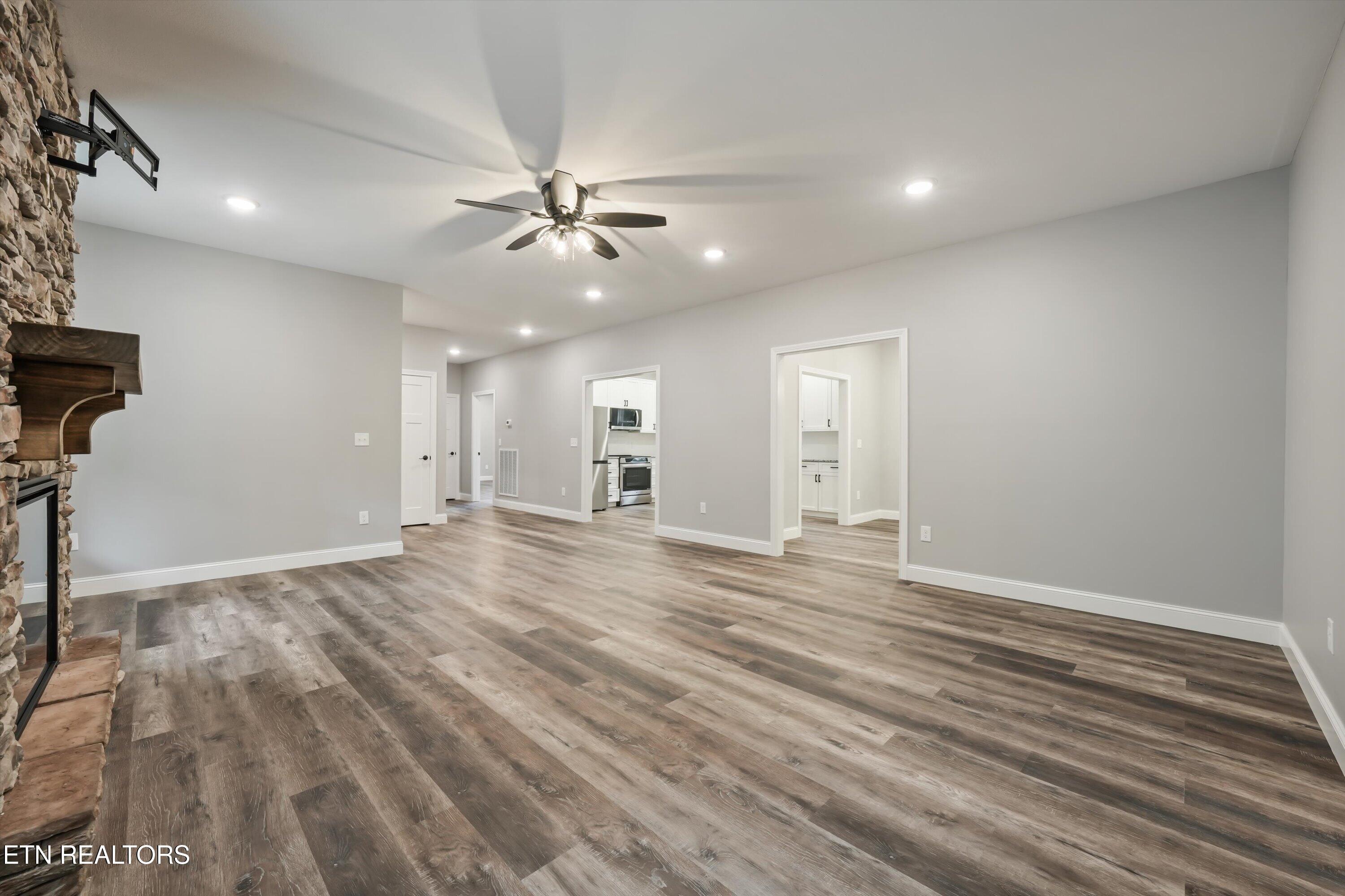 1963 Lee Proffitt Way Sevierville TN 37876
