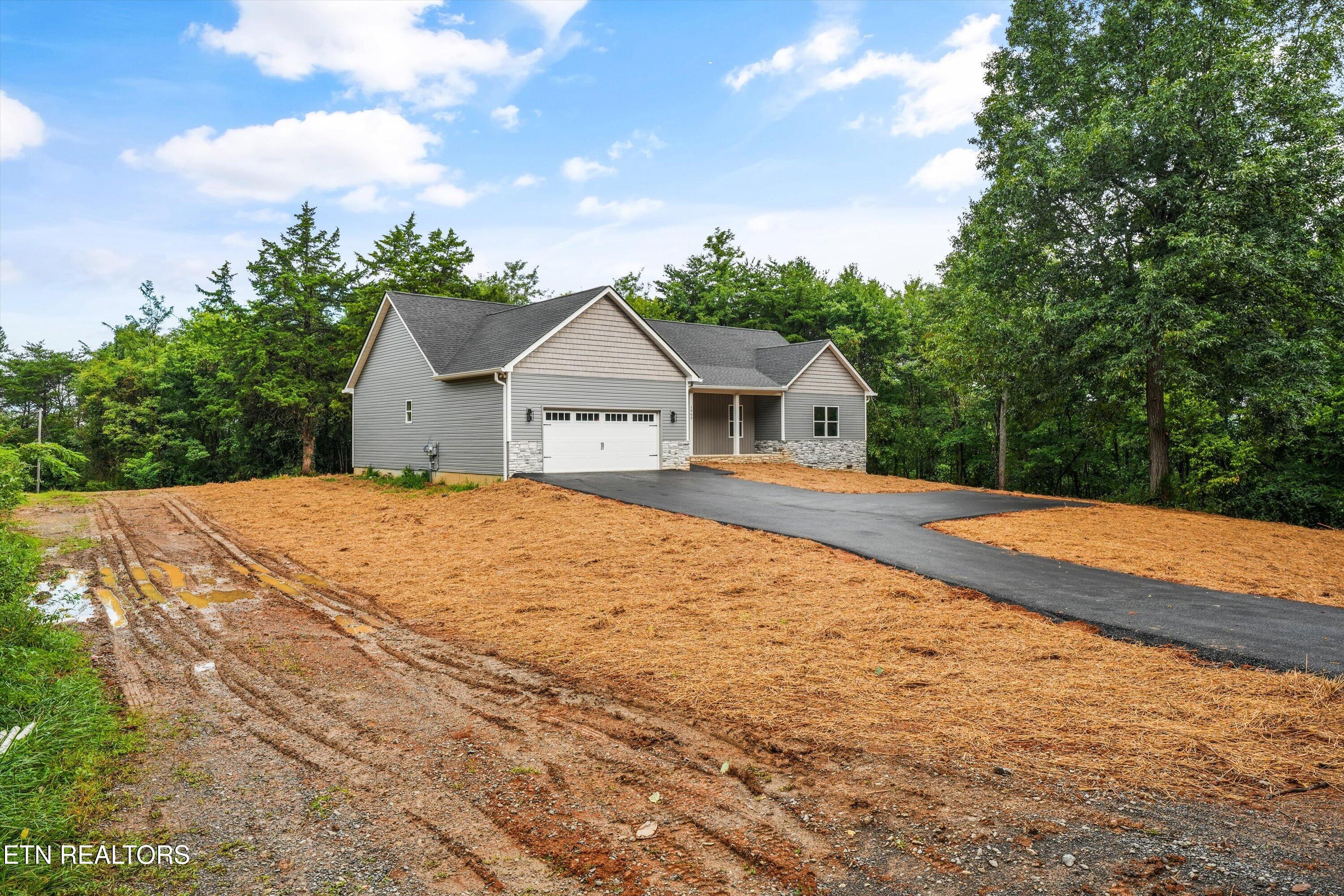 1963 Lee Proffitt Way Sevierville TN 37876