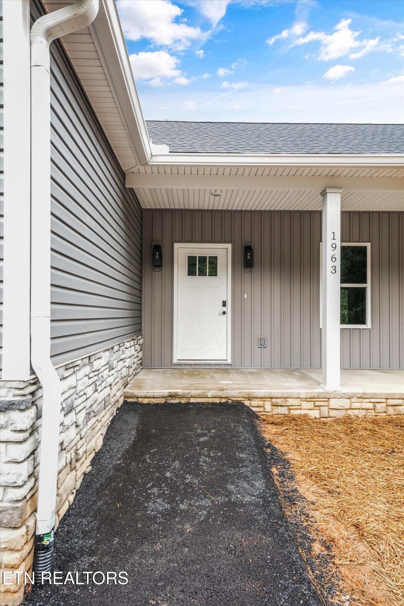 1963 Lee Proffitt Way Sevierville TN 37876