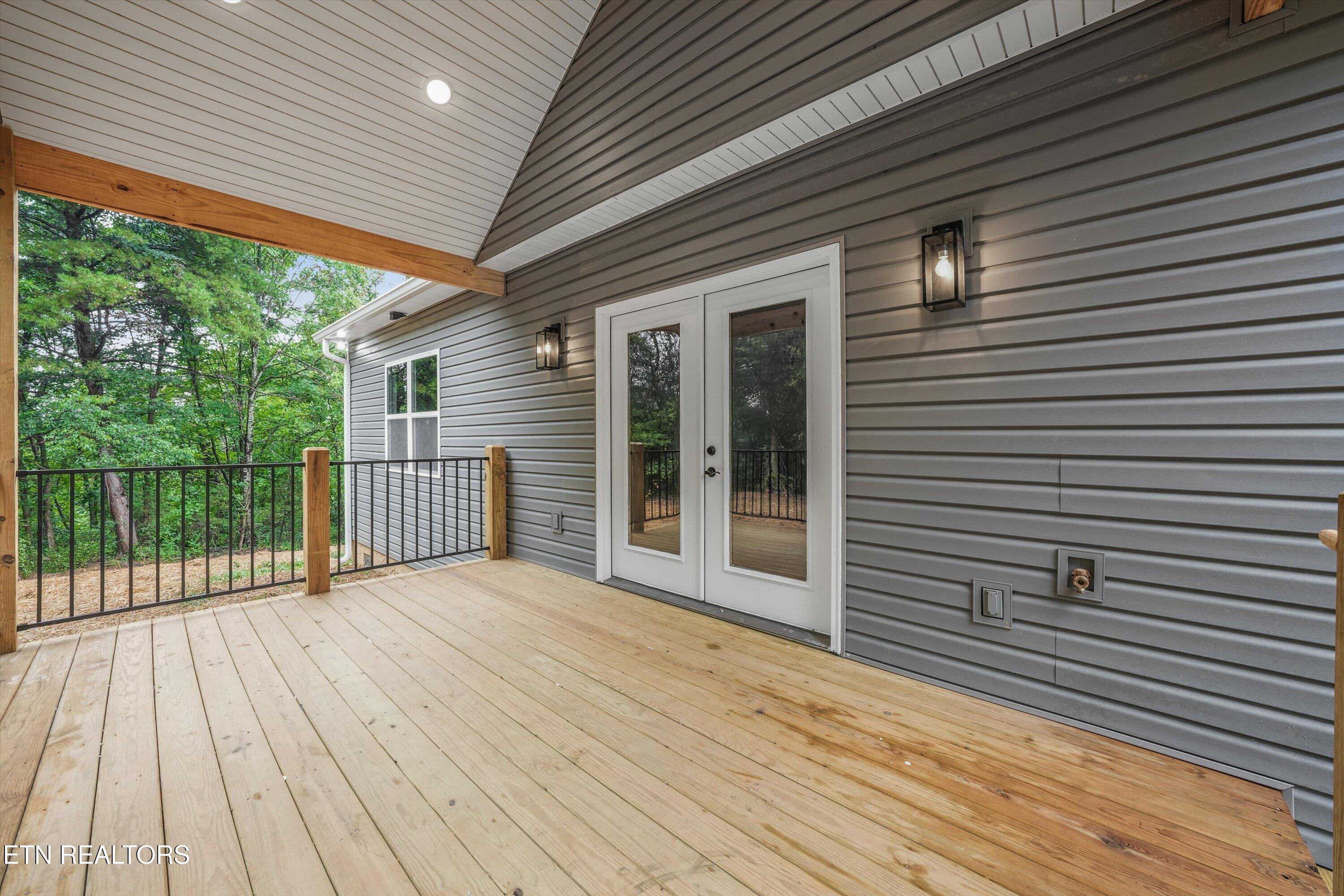 1963 Lee Proffitt Way Sevierville TN 37876